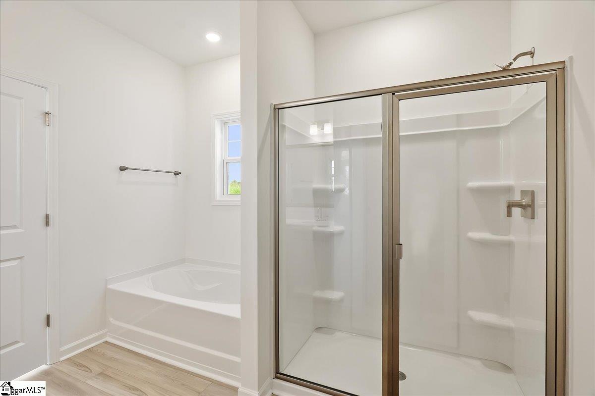 2049 Halton Oaks Drive Property Photo 14