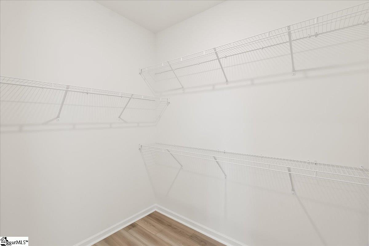 2049 Halton Oaks Drive Property Photo 15