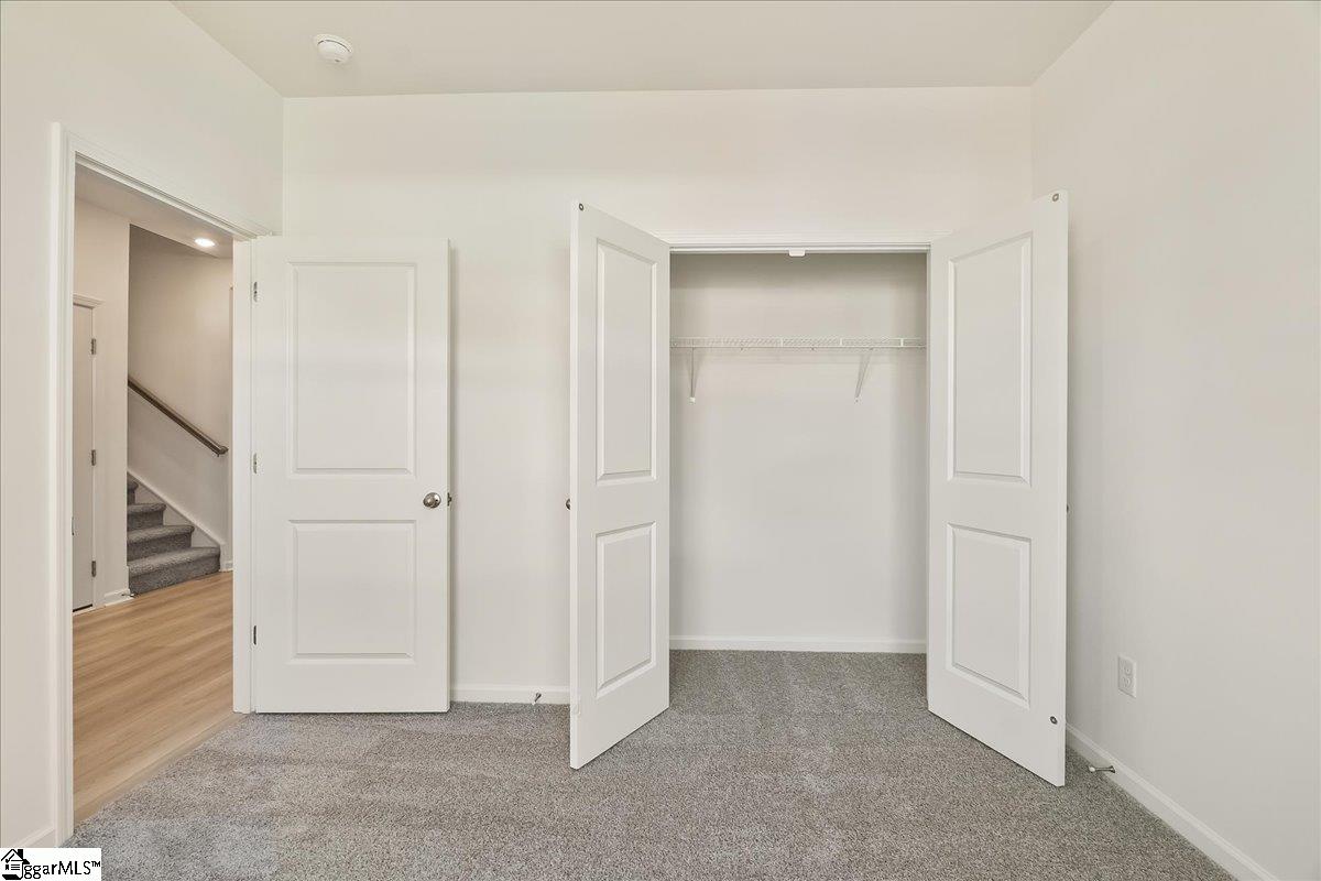 2049 Halton Oaks Drive Property Photo 18