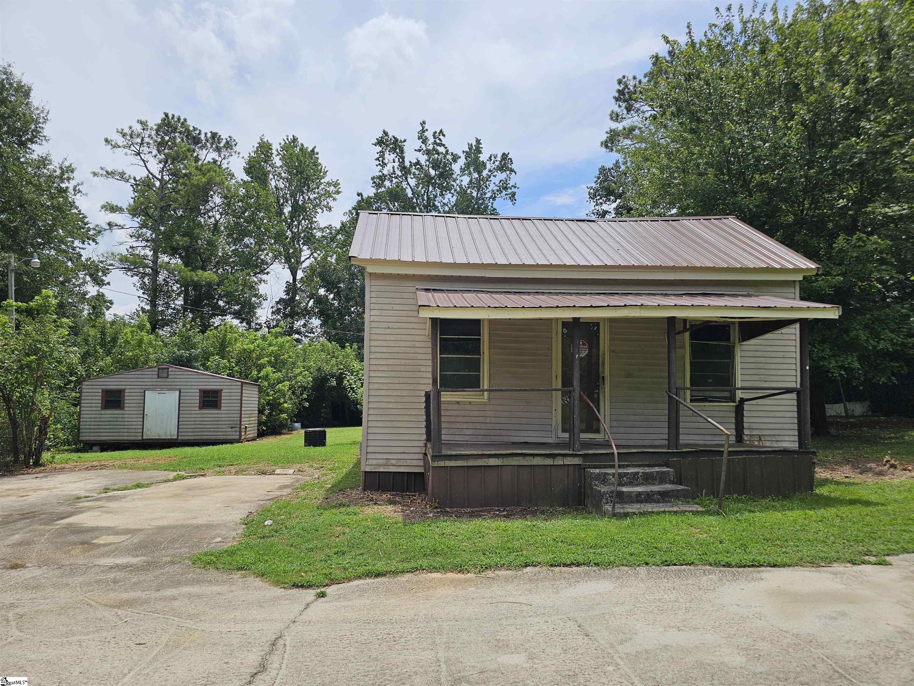 21684 E Highway 72 Property Photo 4