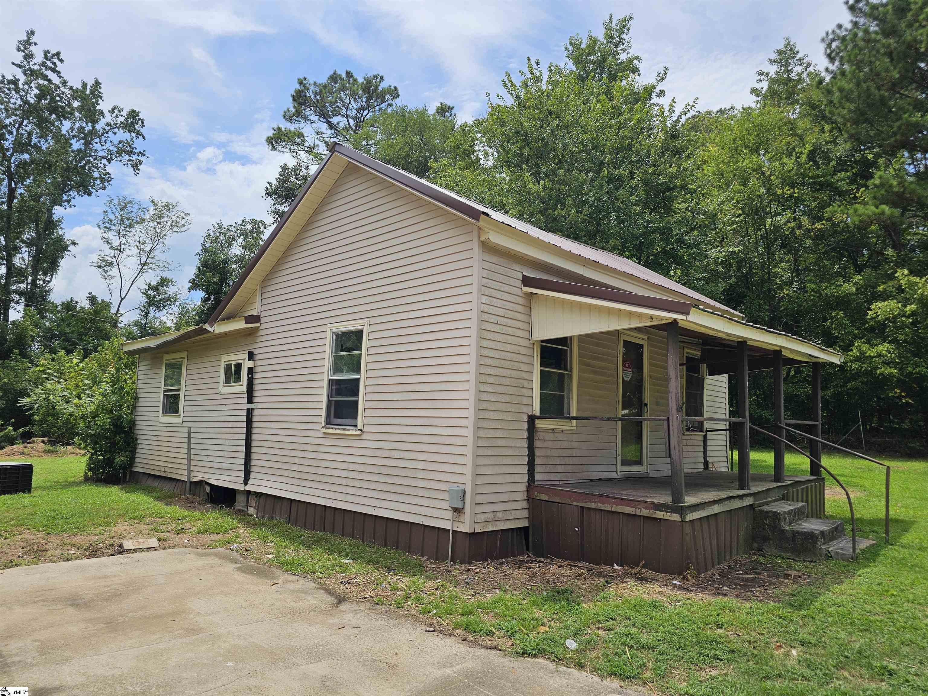 21684 E Highway 72 Property Photo 5