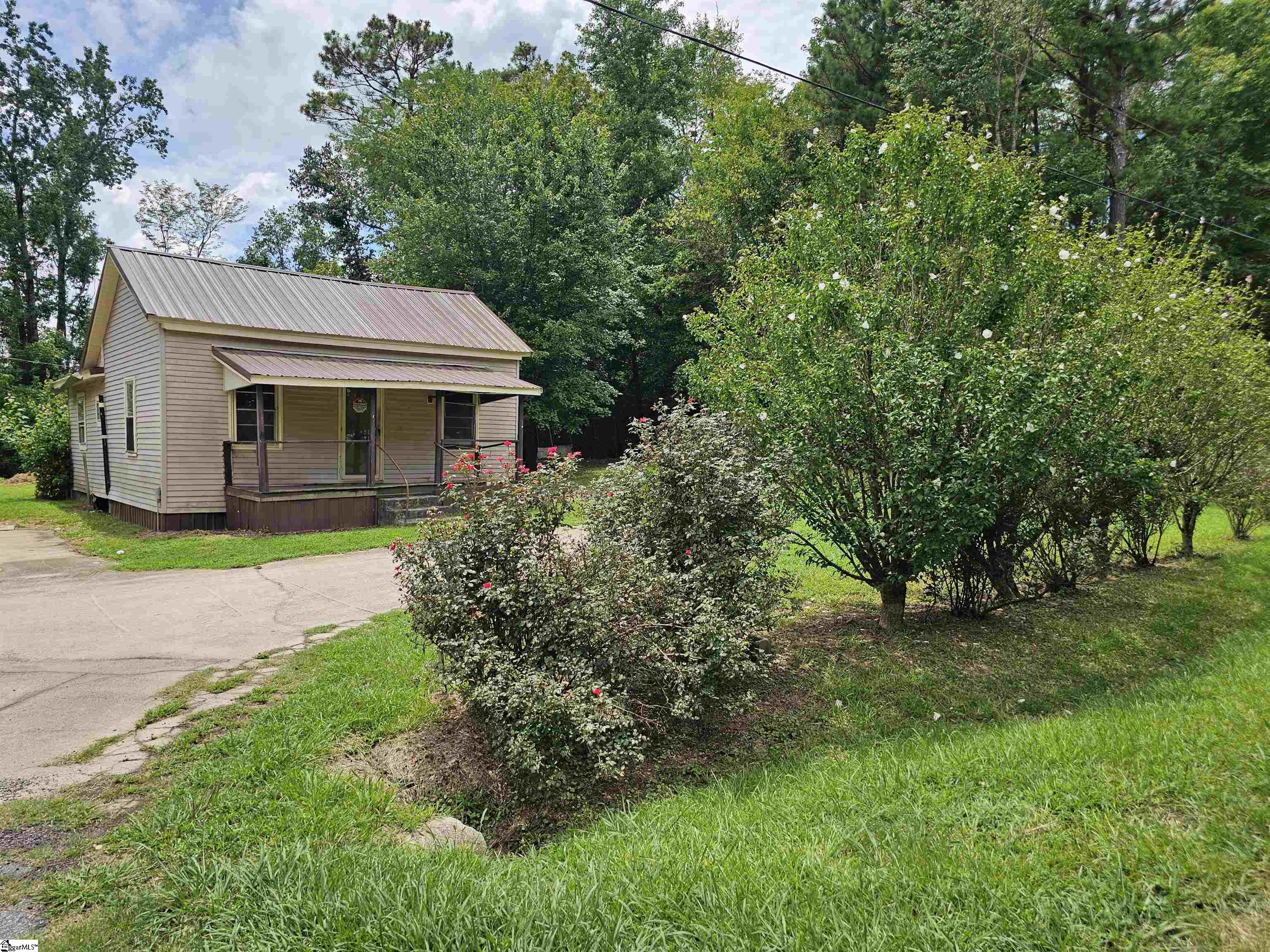 21684 E Highway 72 Property Photo 7