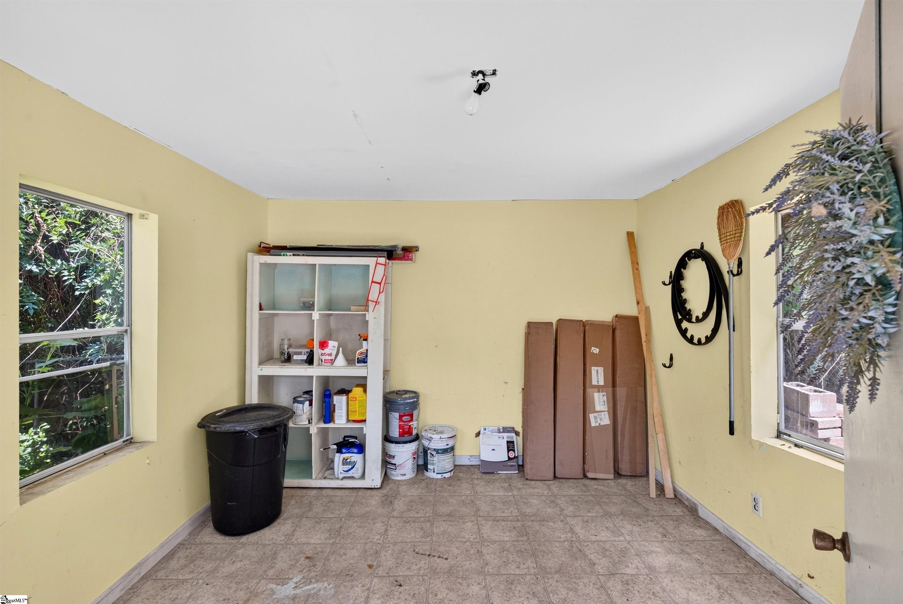 1599793 Property Photo 23