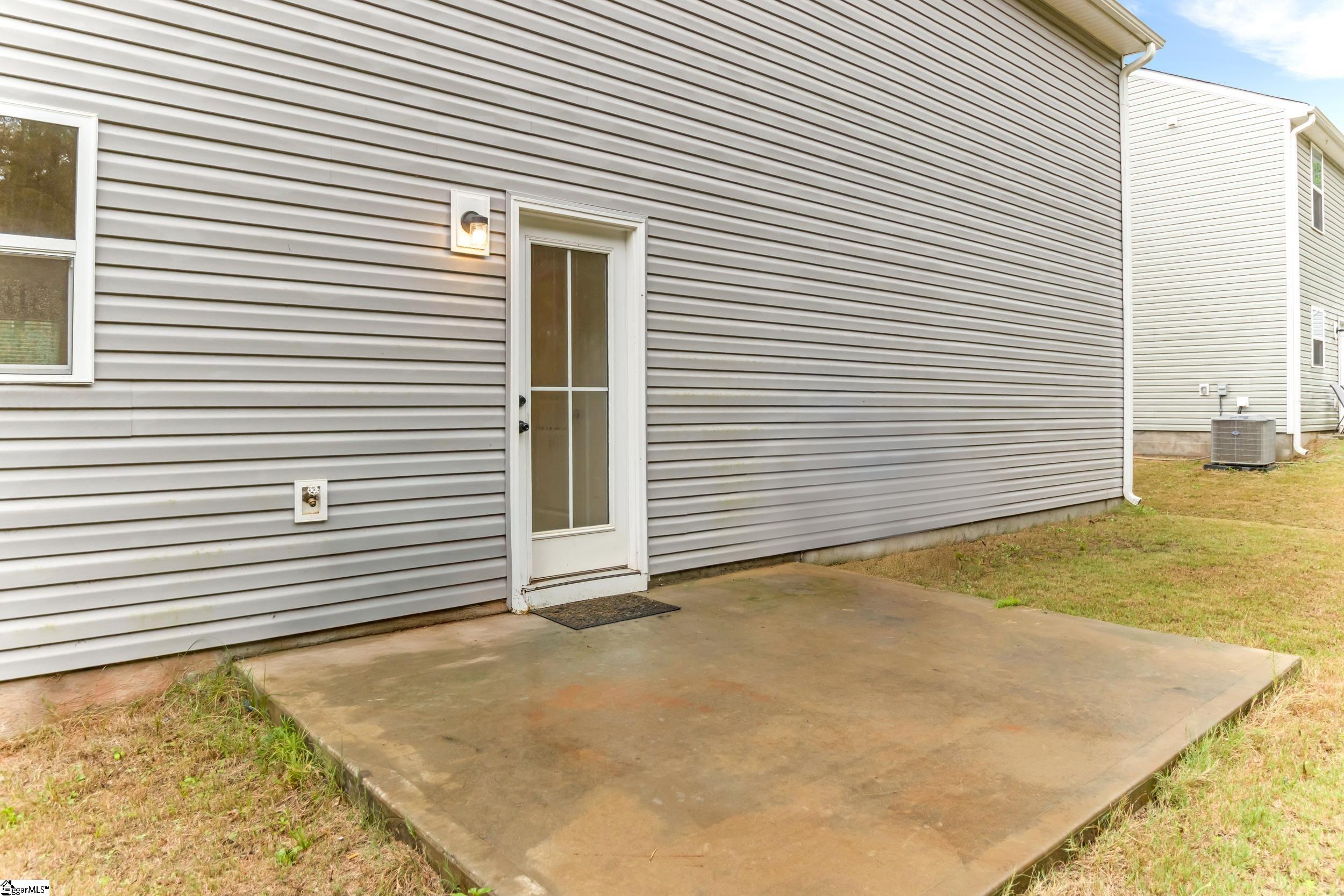 2085 Evanston Drive Property Photo 32