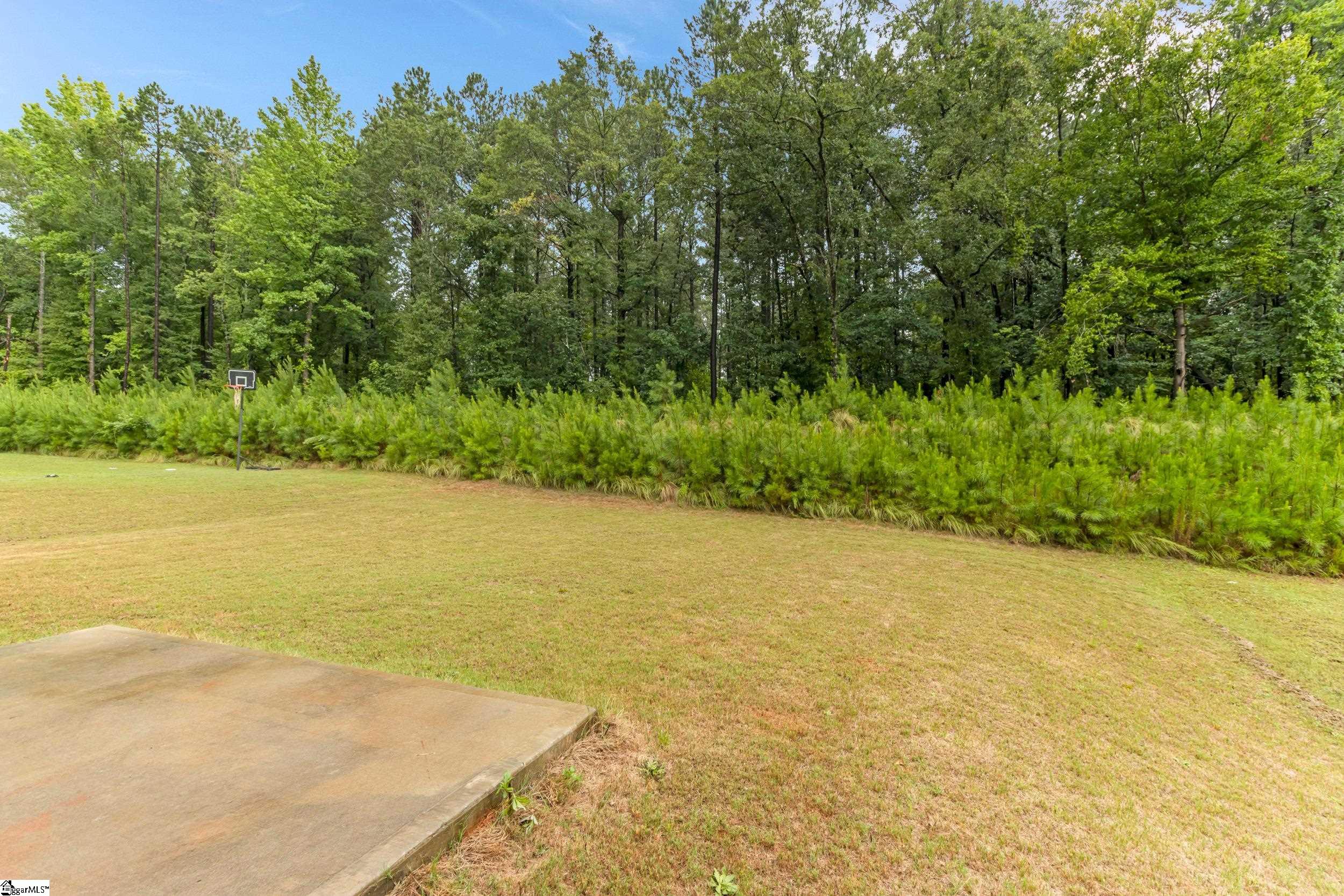 2085 Evanston Drive Property Photo 33