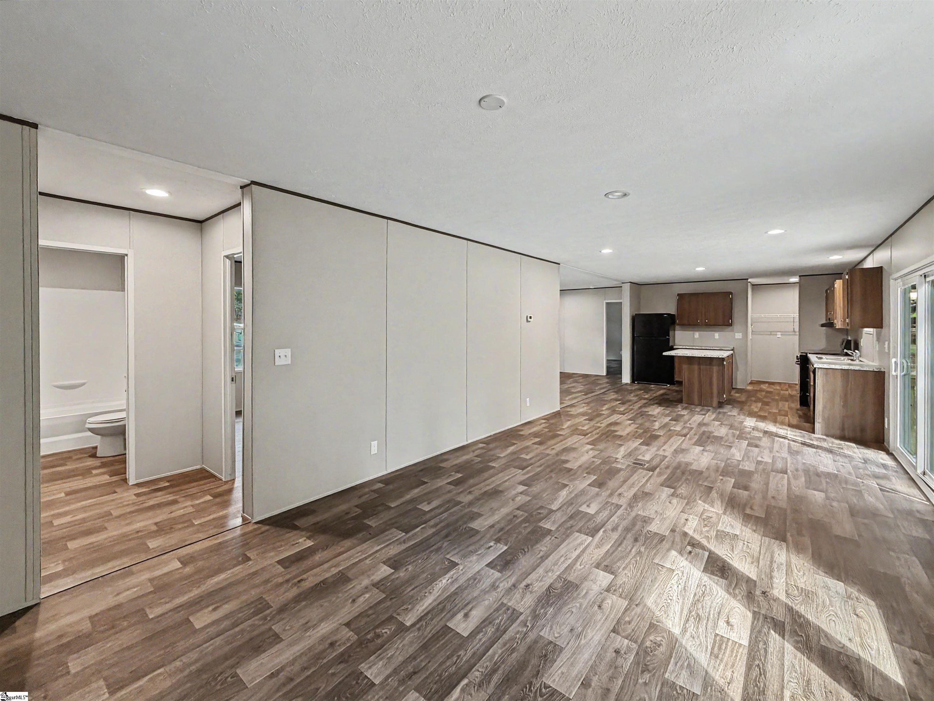 718 Hines Road Property Photo 11