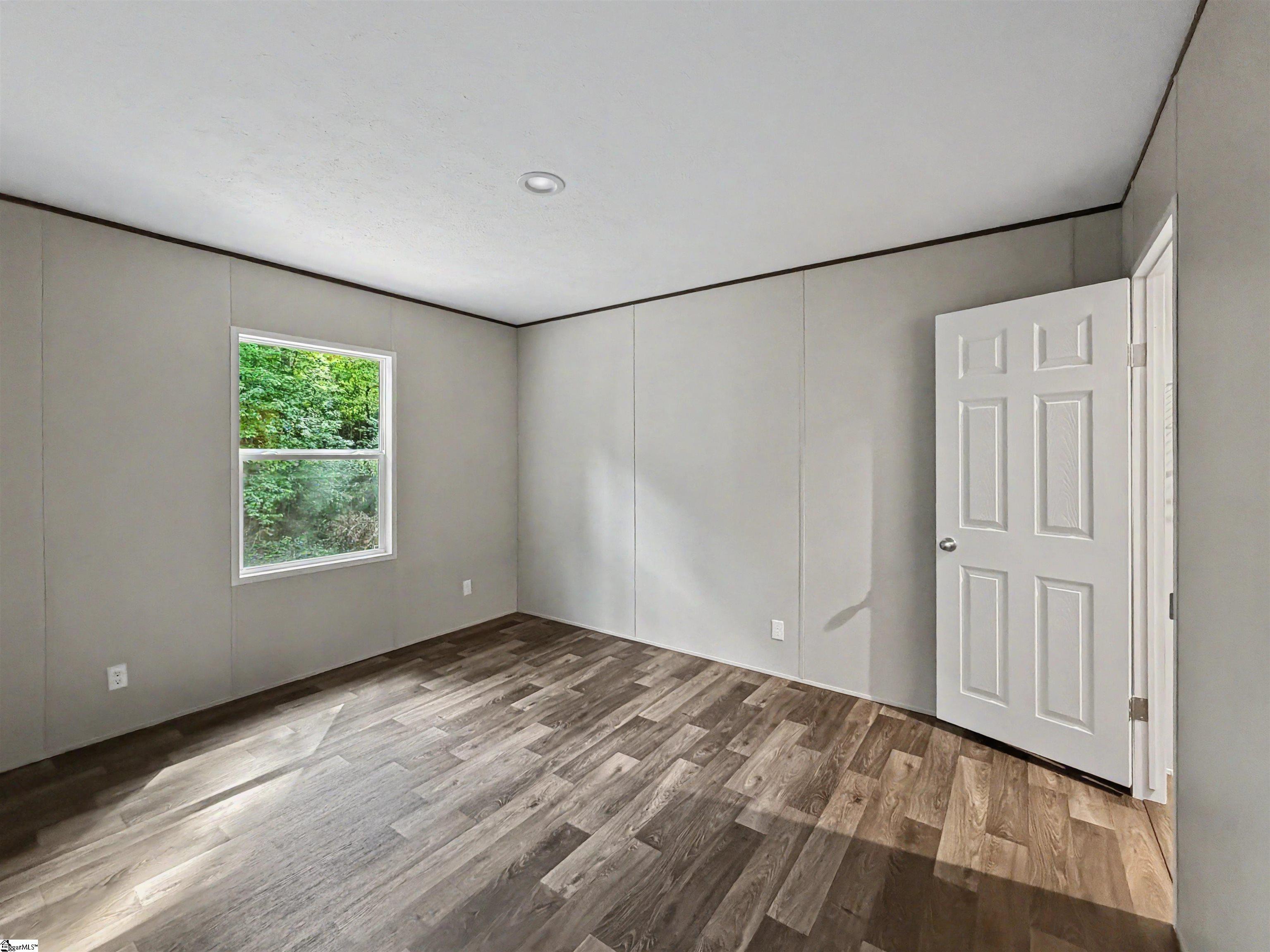 718 Hines Road Property Photo 15