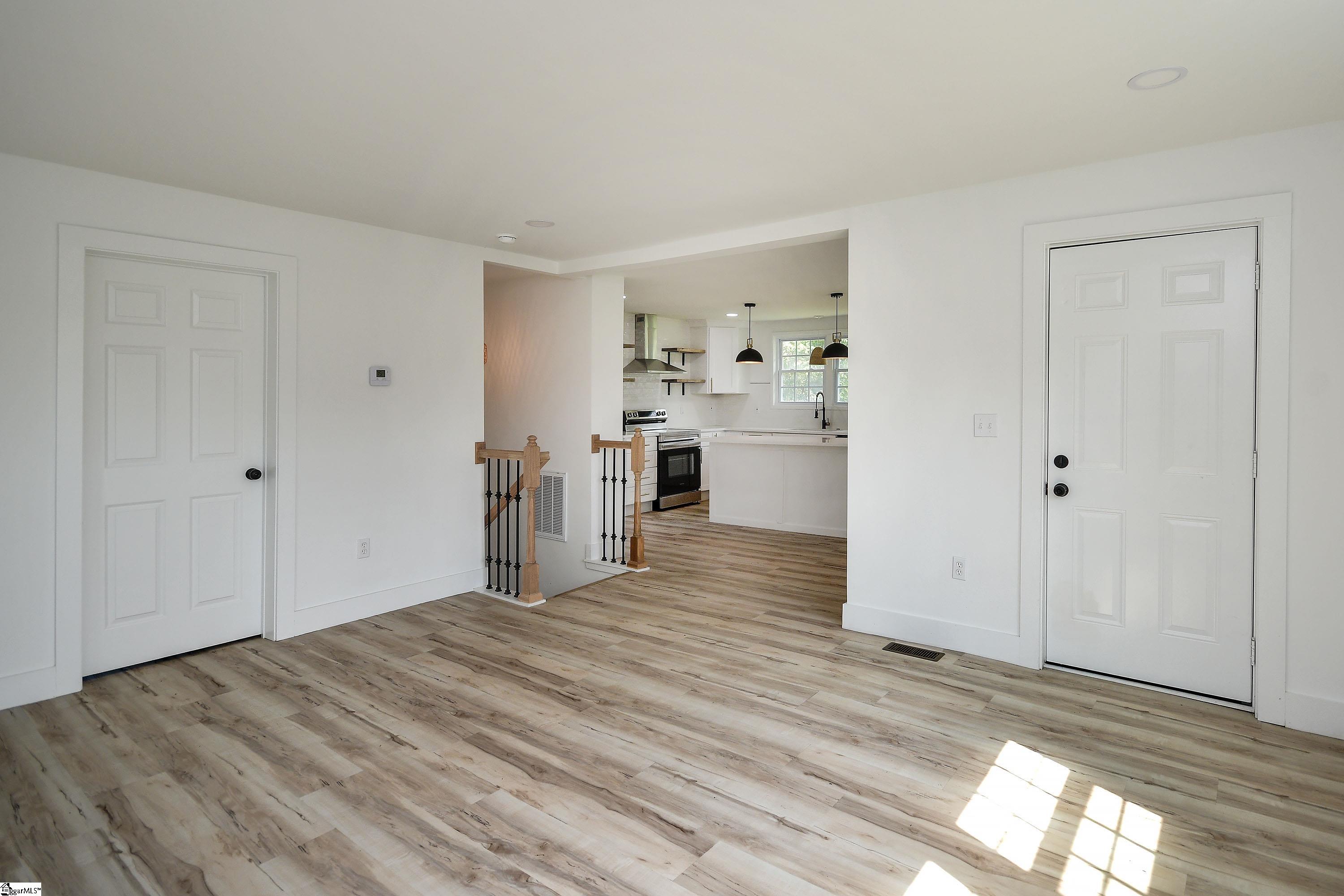 407 I Street Property Photo 7