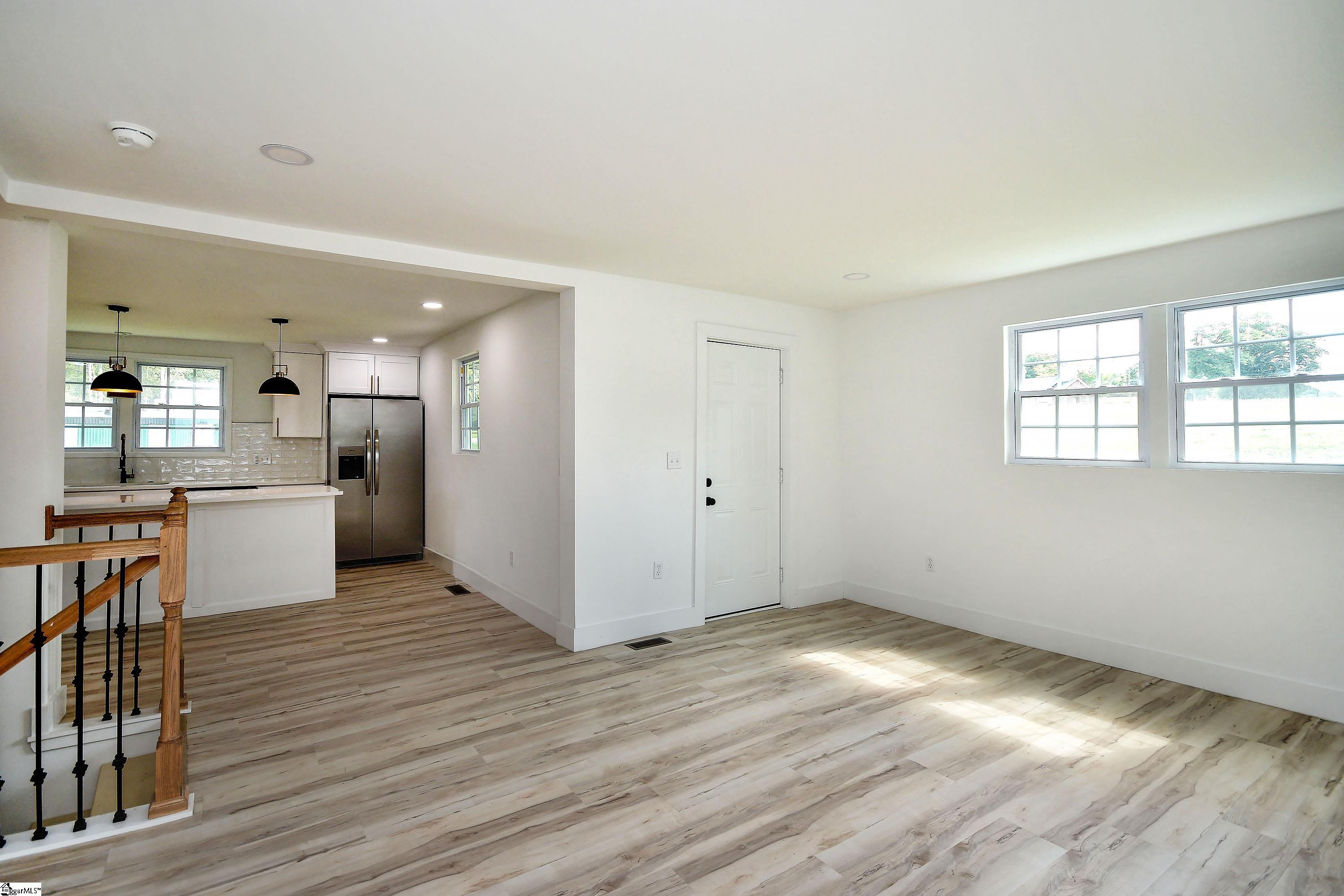 407 I Street Property Photo 9