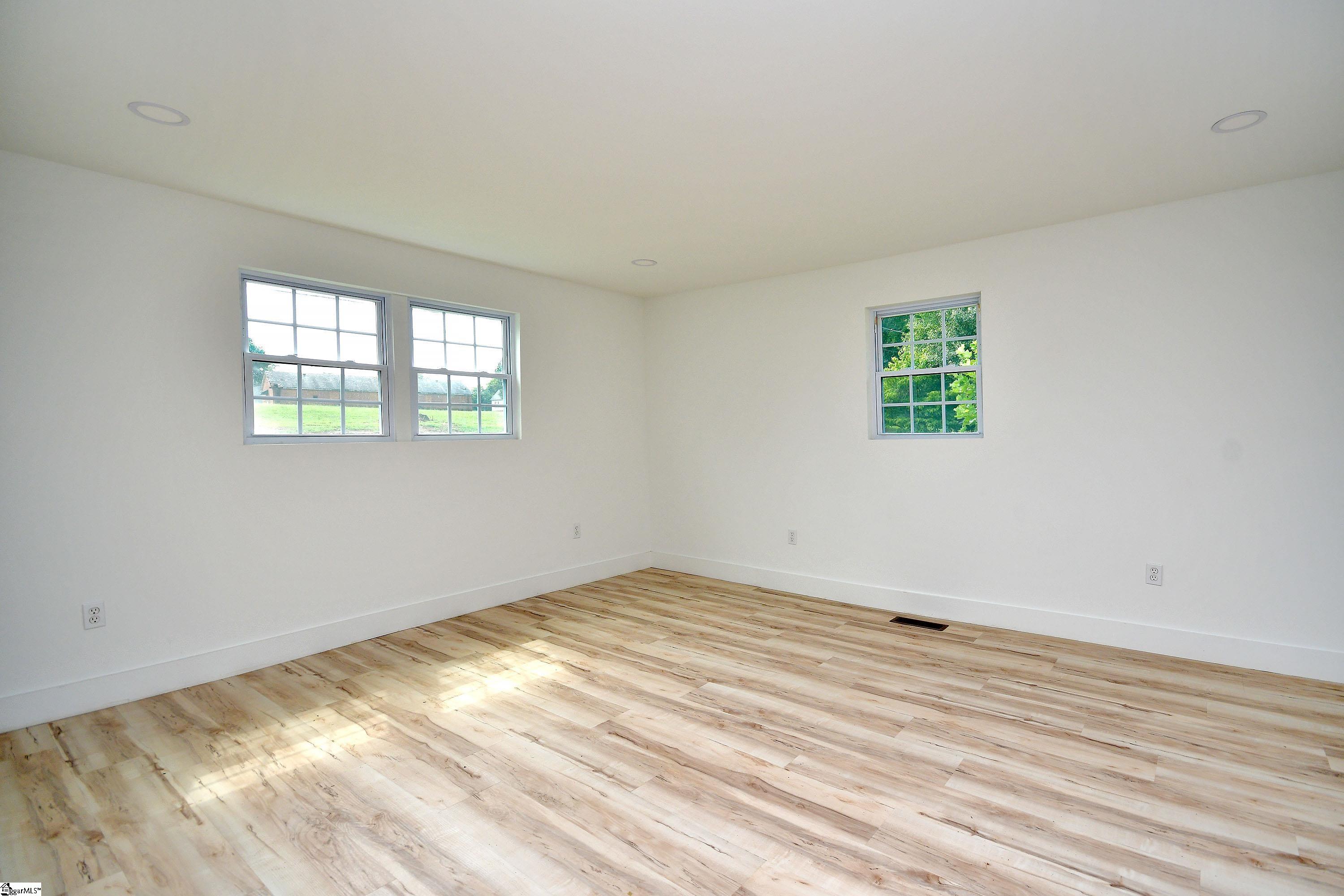 407 I Street Property Photo 25