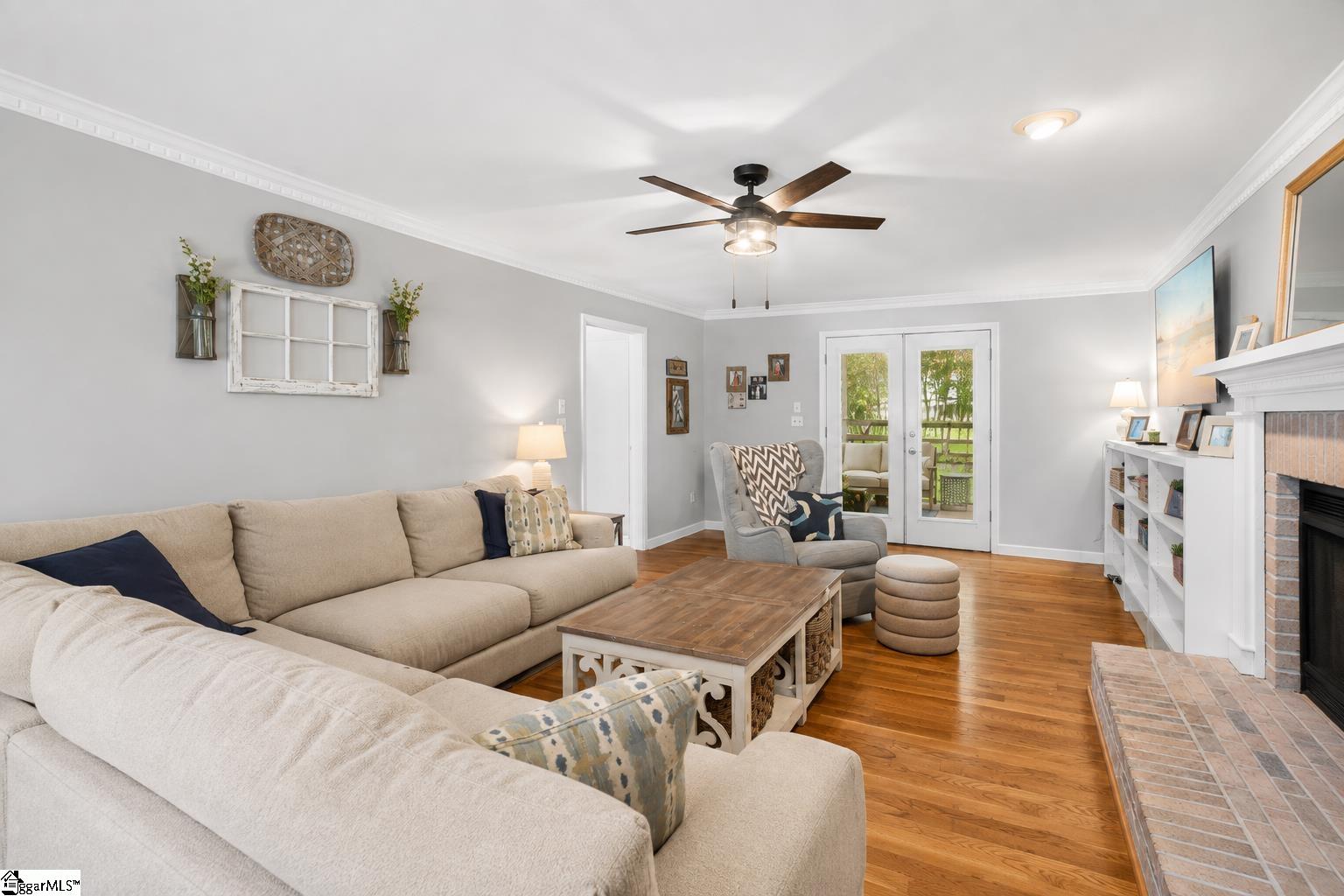 8 River Way Drive Property Photo 6