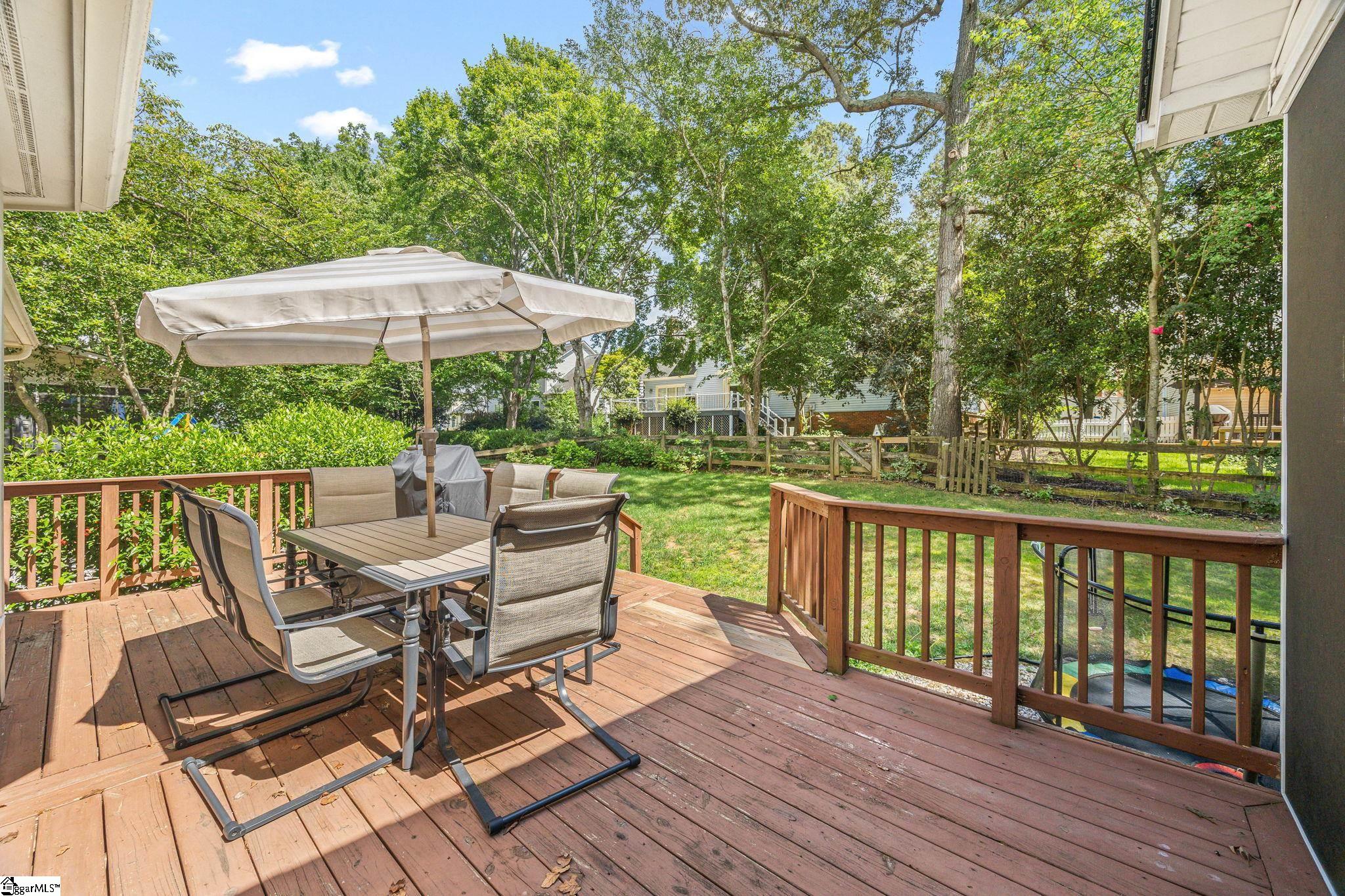 8 River Way Drive Property Photo 12