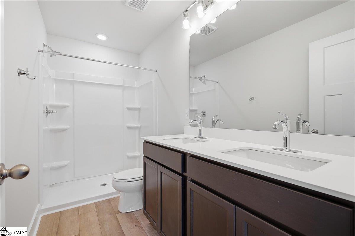 311 Speyside Lane Property Photo 14