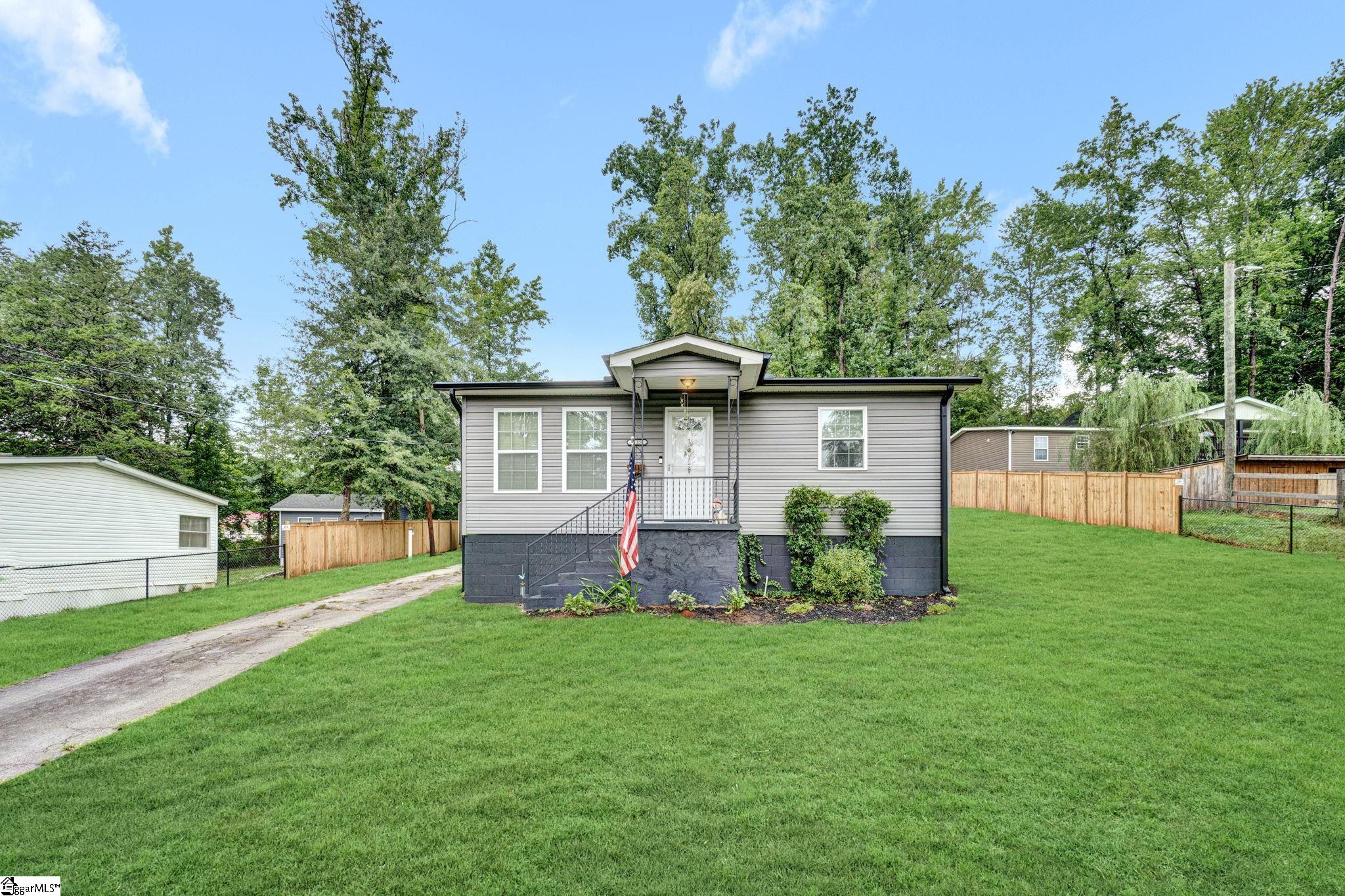 215 Gail Street Property Photo 1