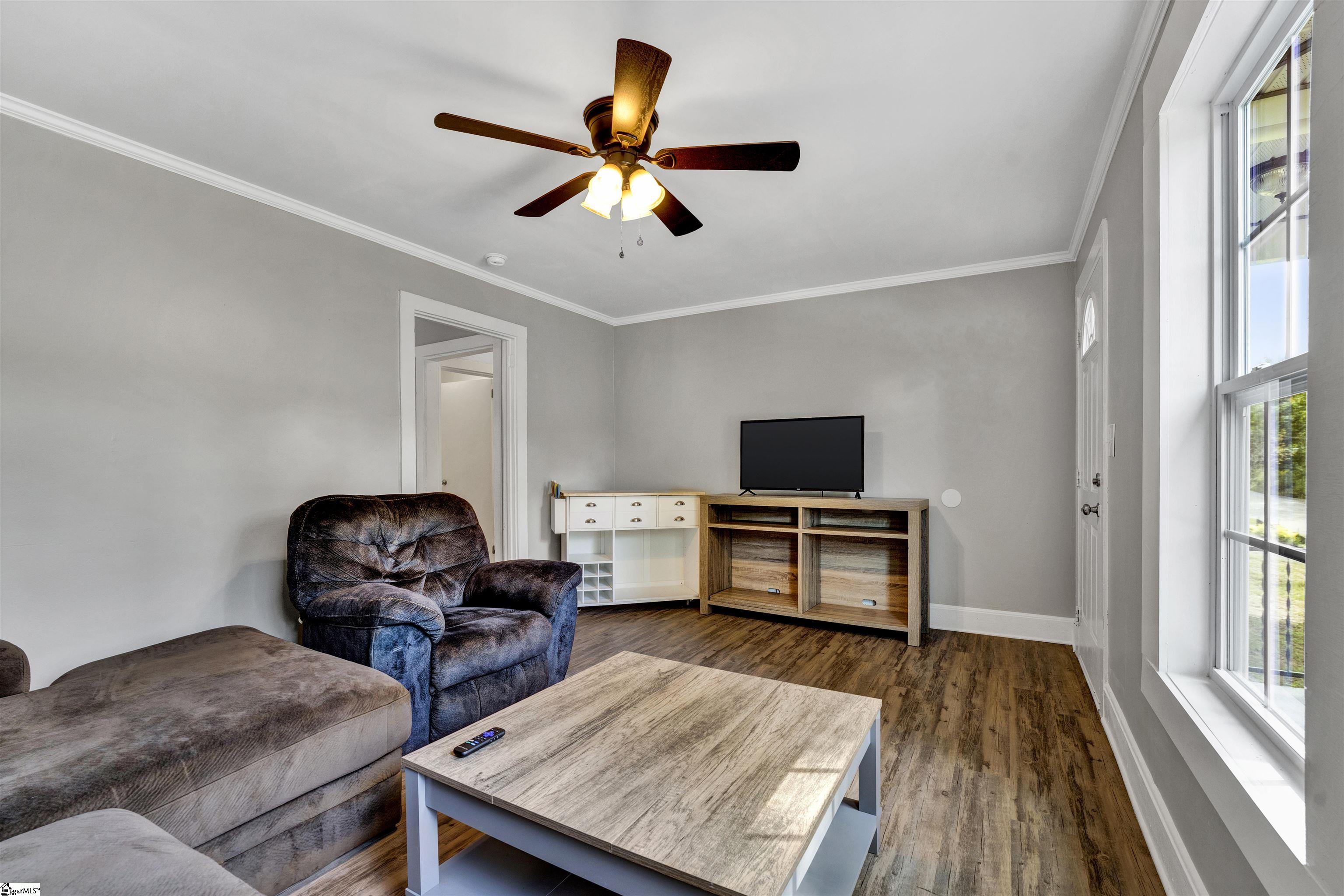 215 Gail Street Property Photo 8