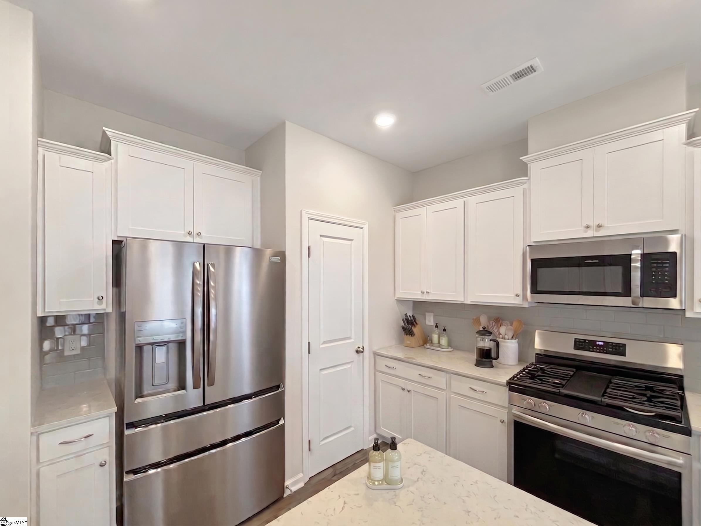 1599836 Property Photo 7