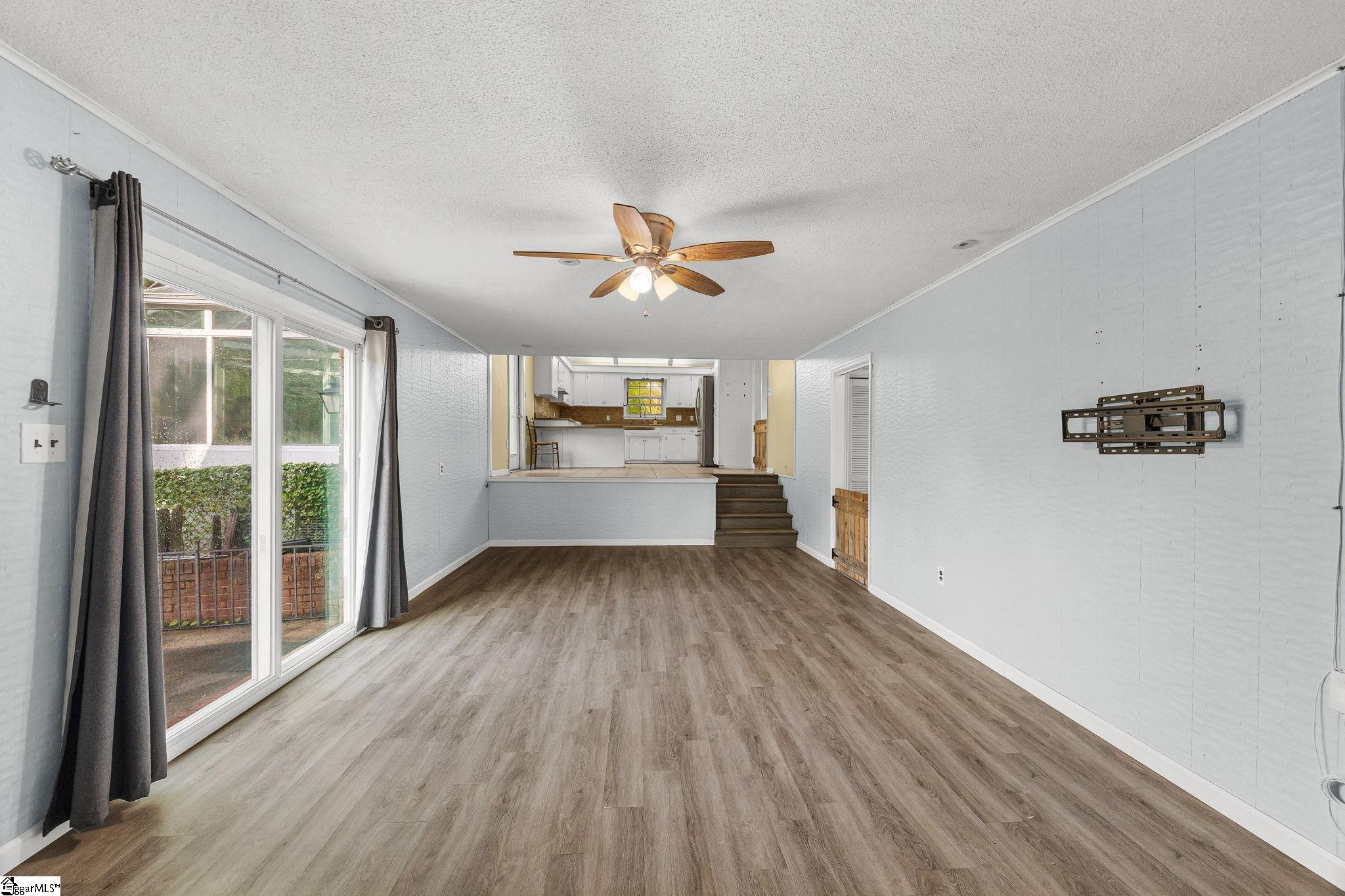 101 Hendrix Court Property Photo 4