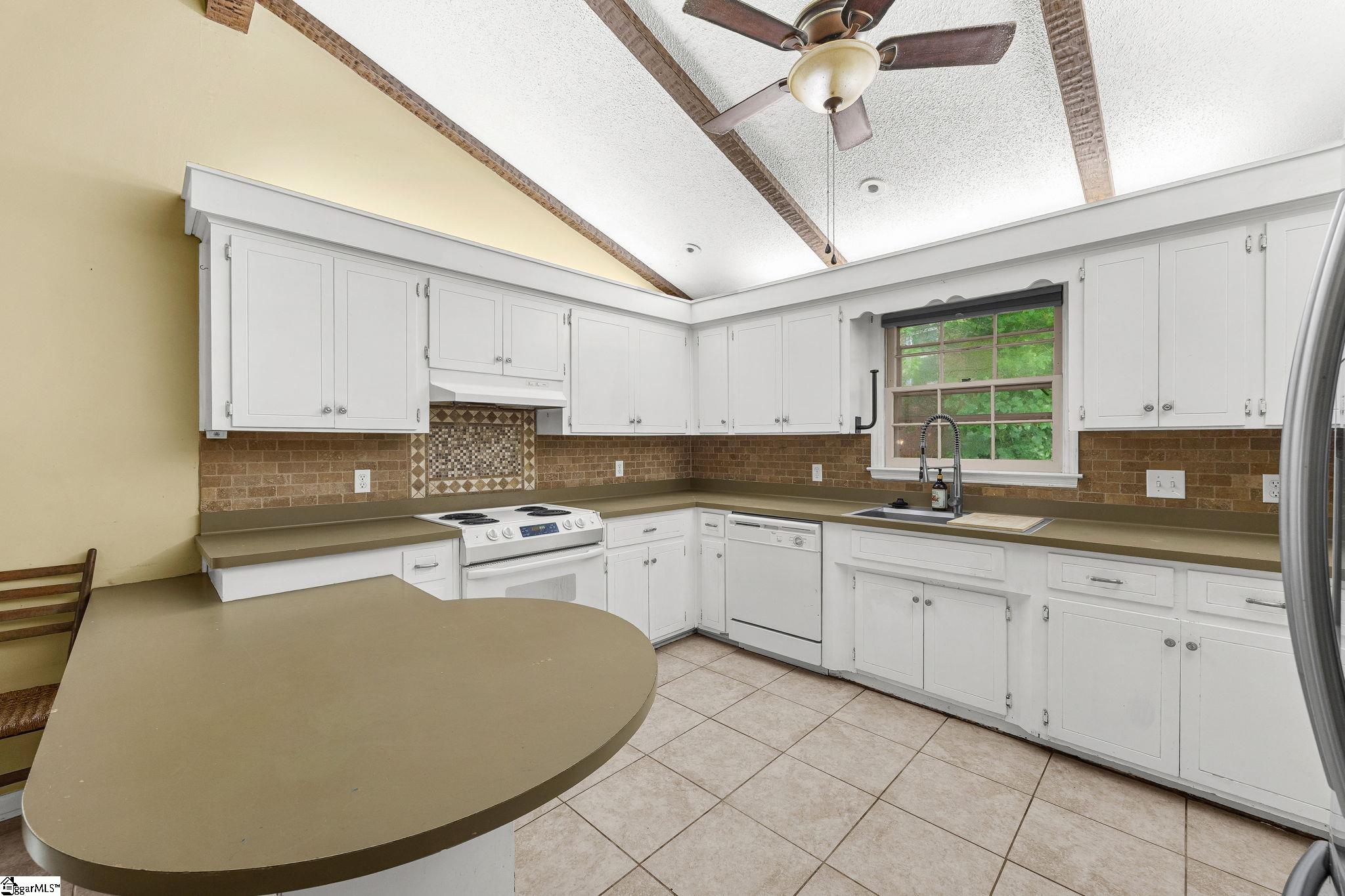 101 Hendrix Court Property Photo 26
