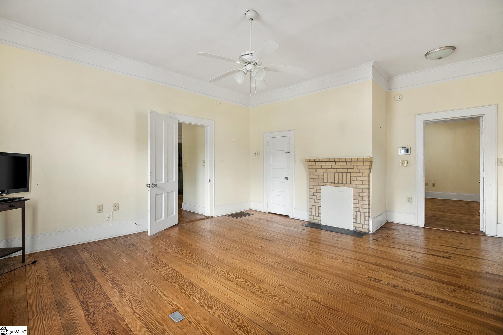 13 N Prince Street Property Photo 2