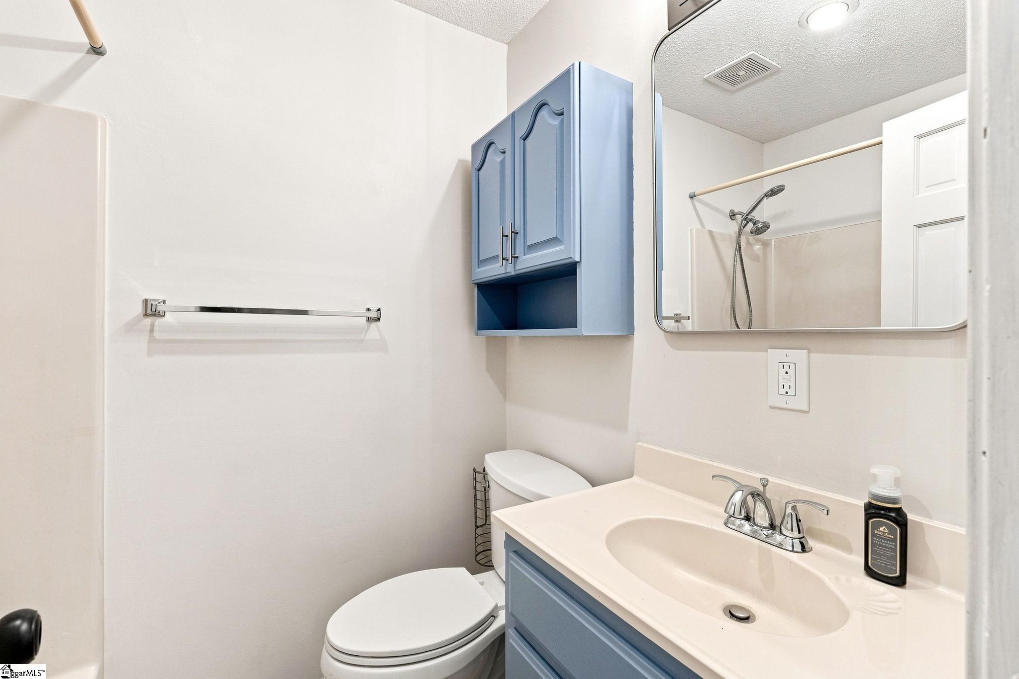 320 Bates View Drive Property Photo 15