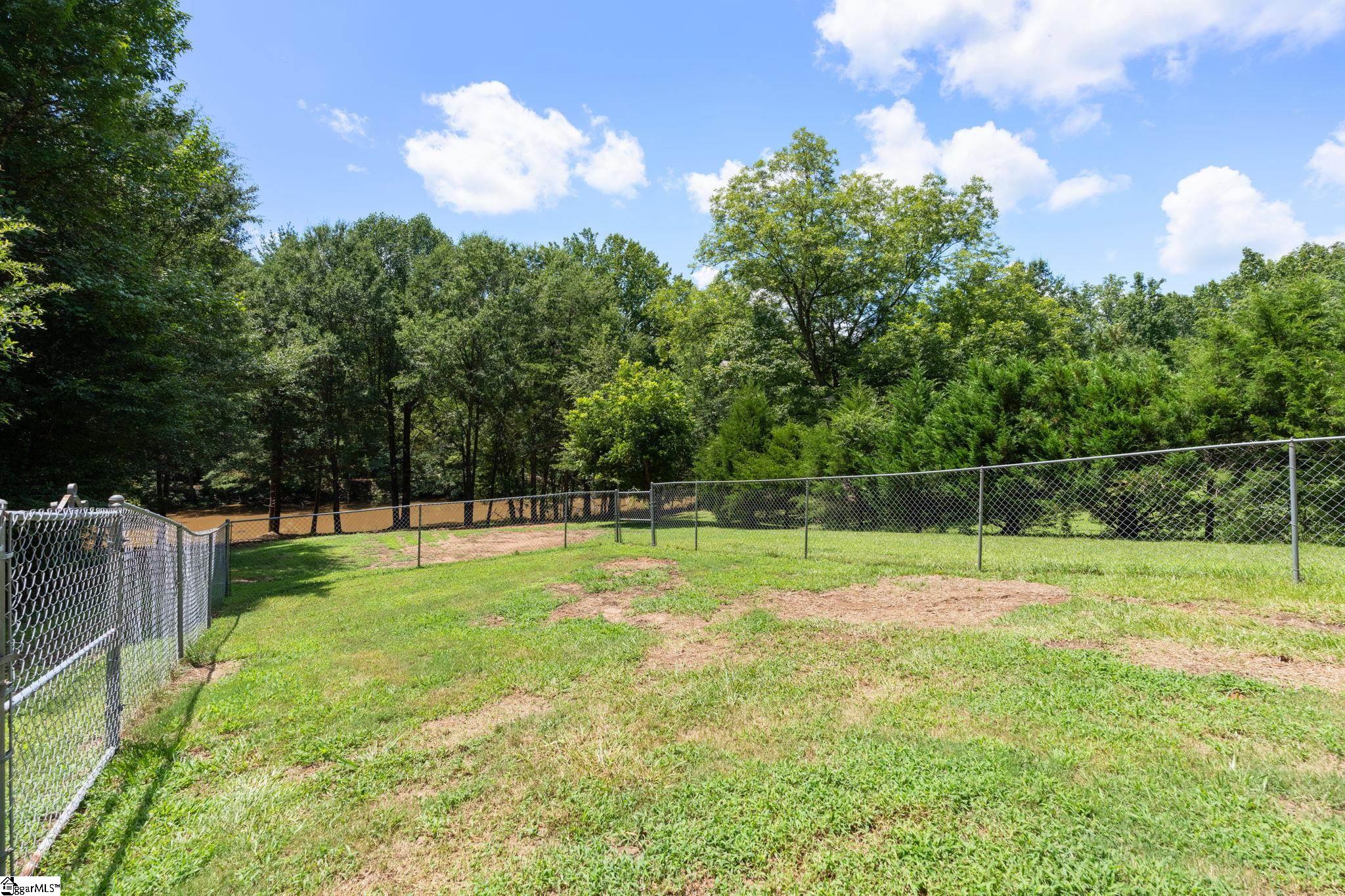 320 Bates View Drive Property Photo 37
