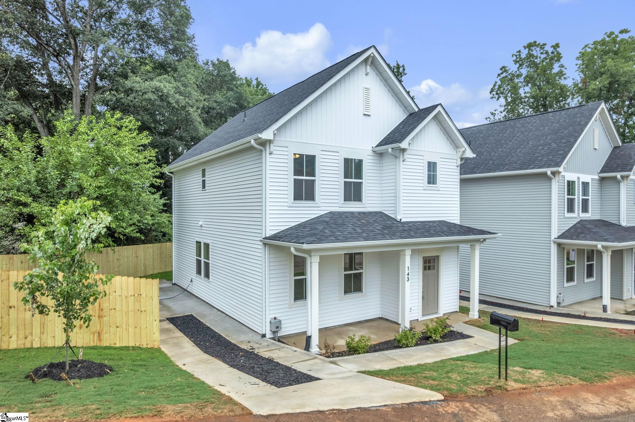 143 D Street Property Photo 6