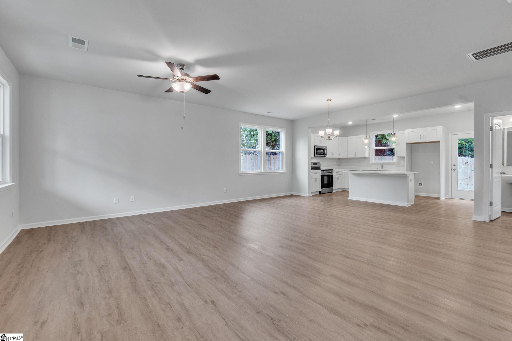 143 D Street Property Photo 9