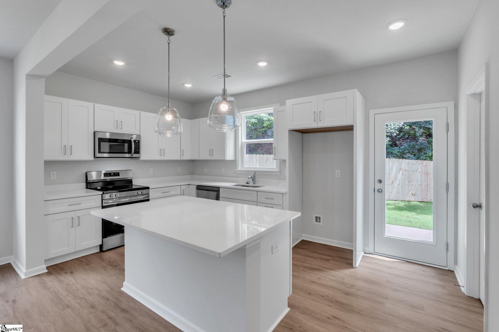 143 D Street Property Photo 10