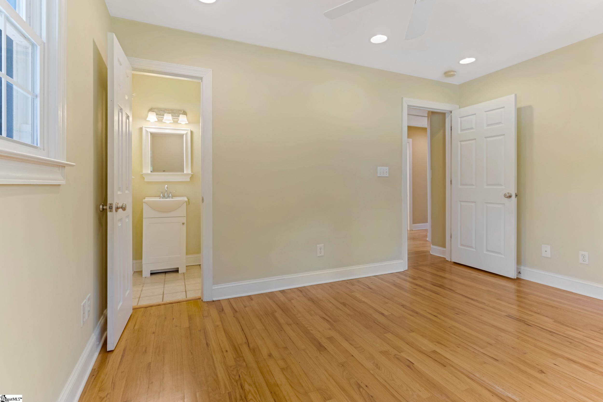 108 Angela Drive Property Photo 17