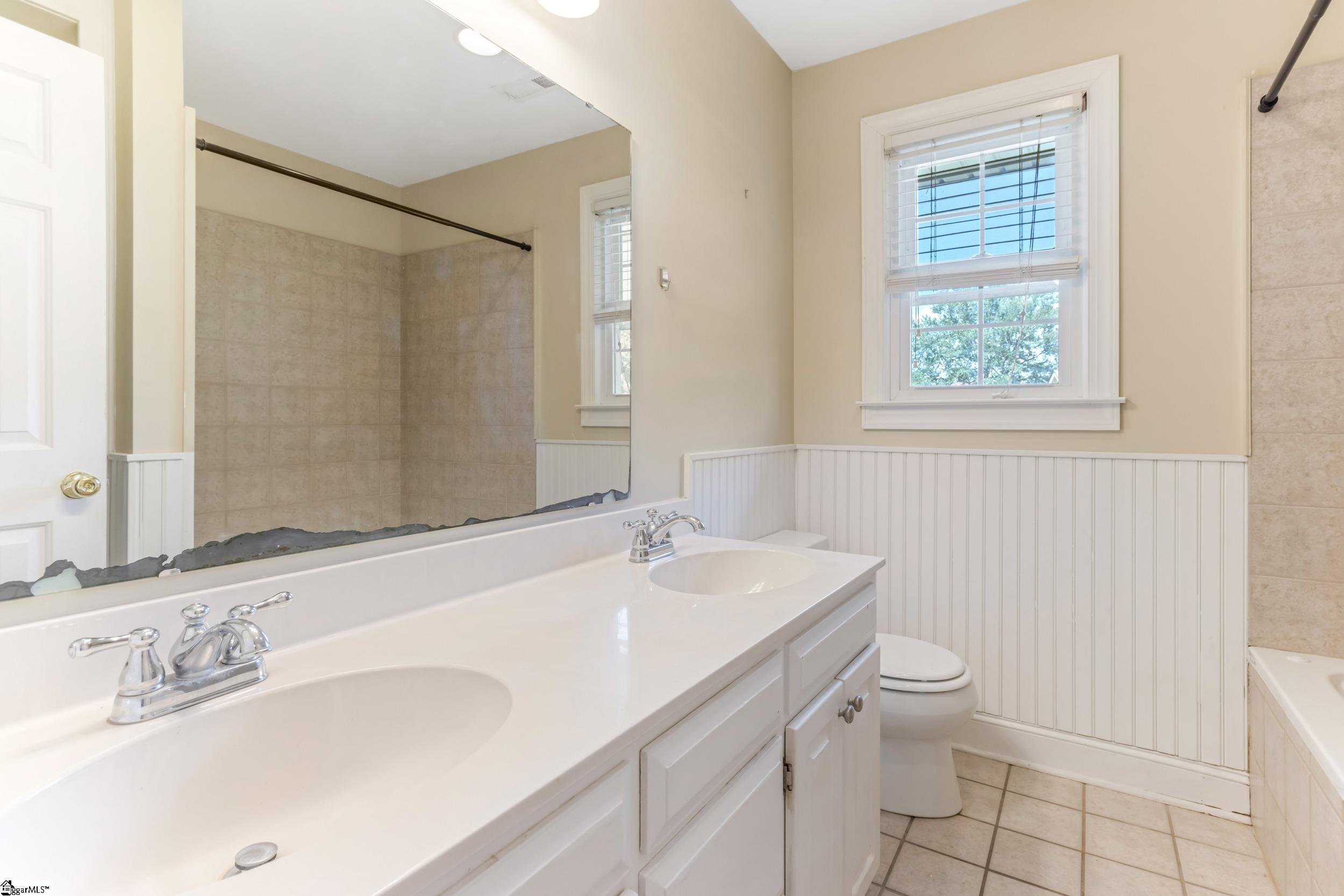 108 Angela Drive Property Photo 21
