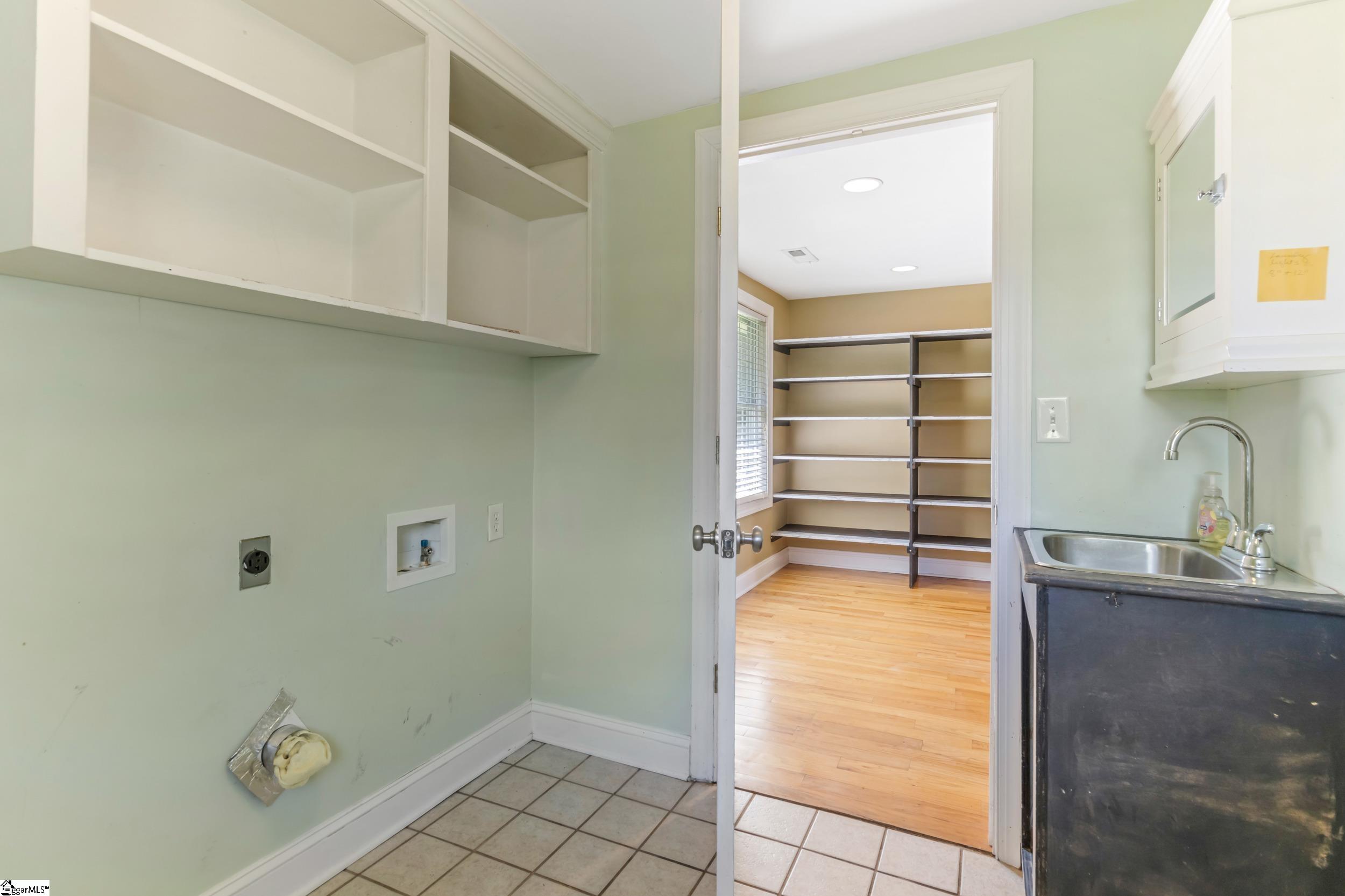 108 Angela Drive Property Photo 27