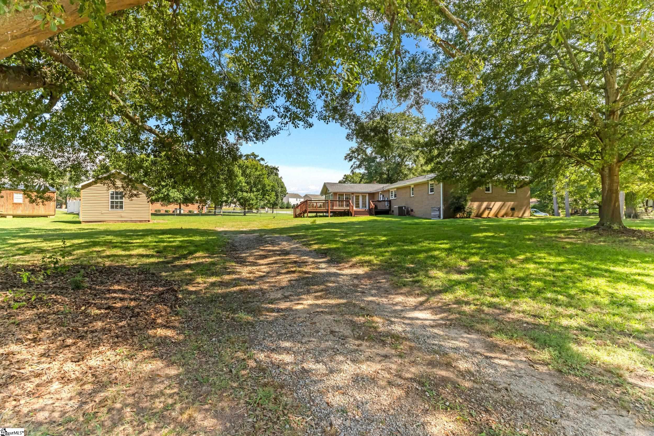 108 Angela Drive Property Photo 33