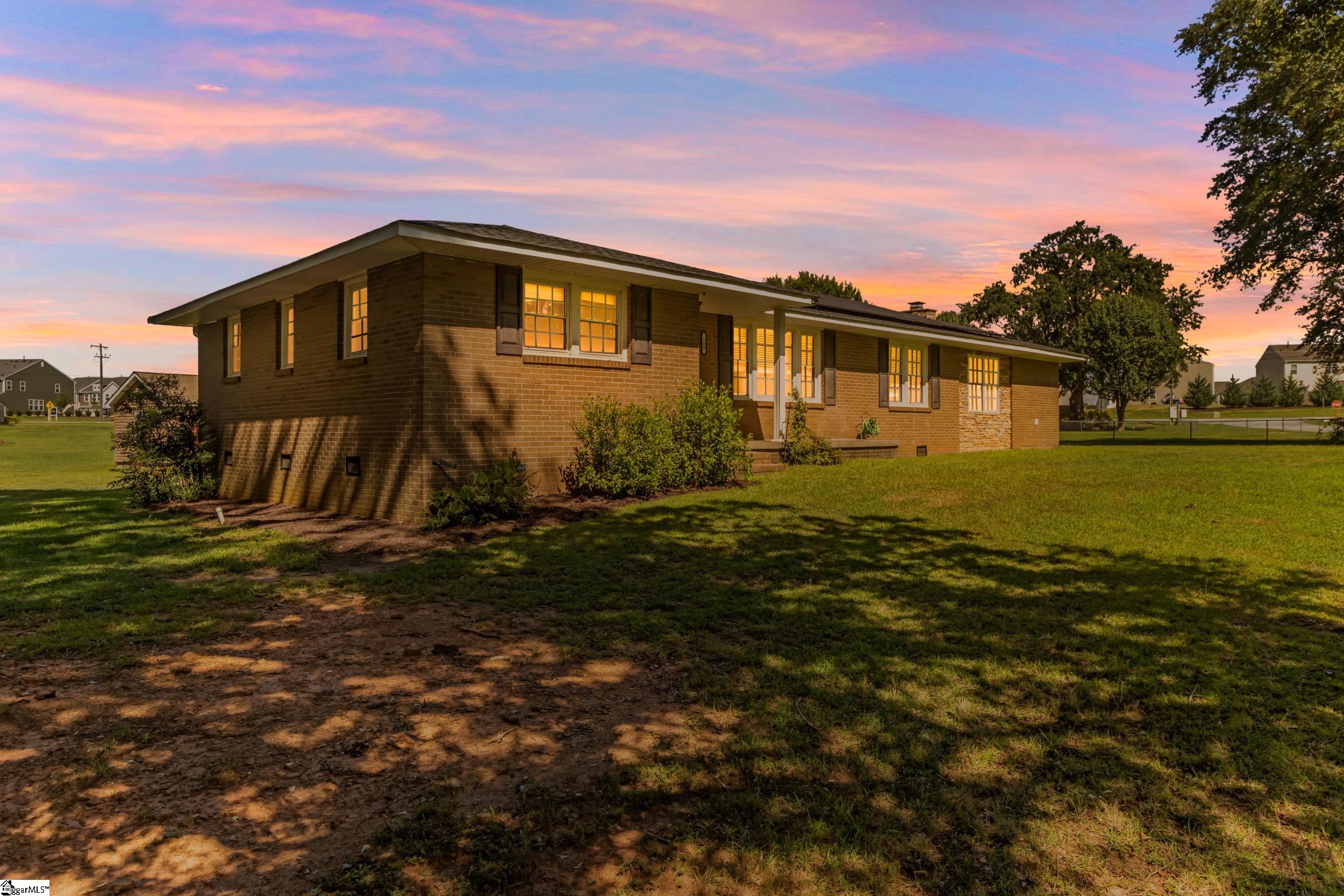 108 Angela Drive Property Photo 34