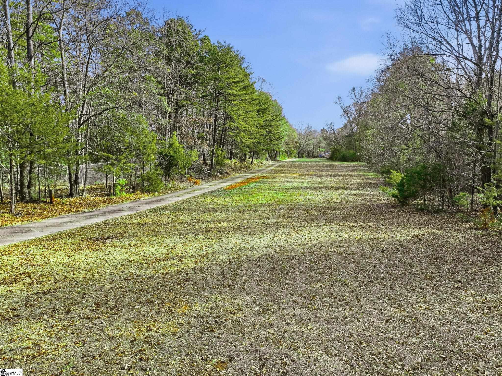 1111 Fork Shoals Road Property Photo 2