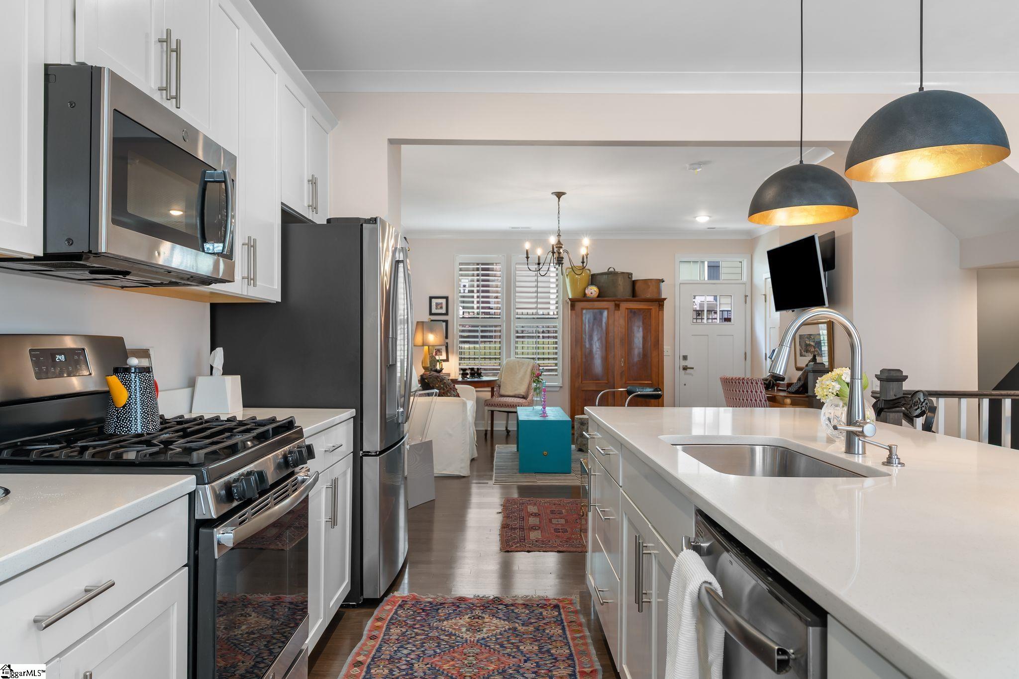 46 Itasca Drive Property Photo 3
