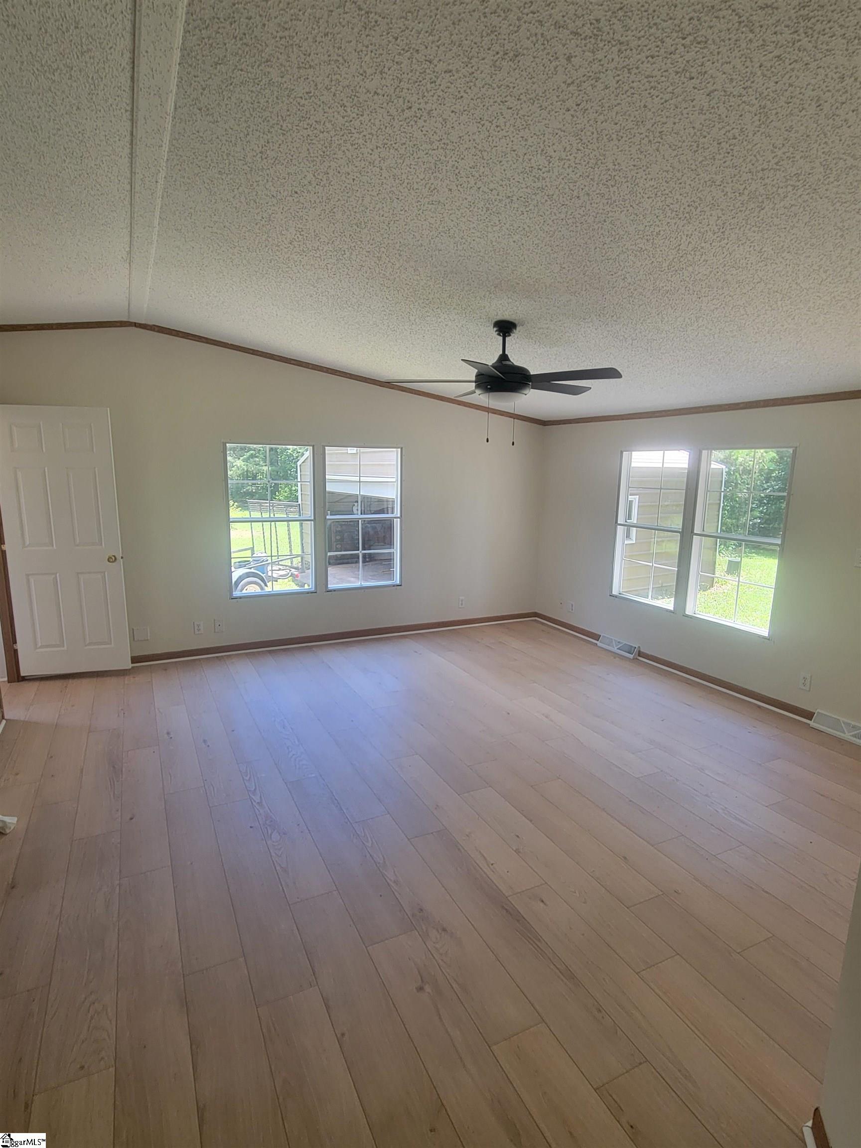 22 Lakeview Road Property Photo 4