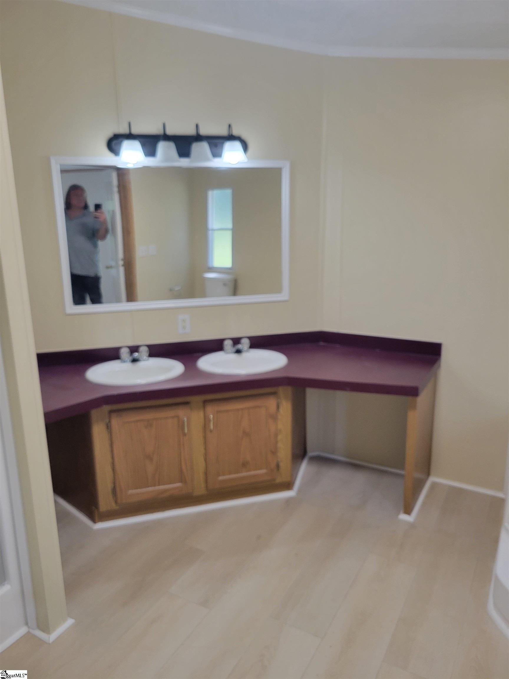22 Lakeview Road Property Photo 10