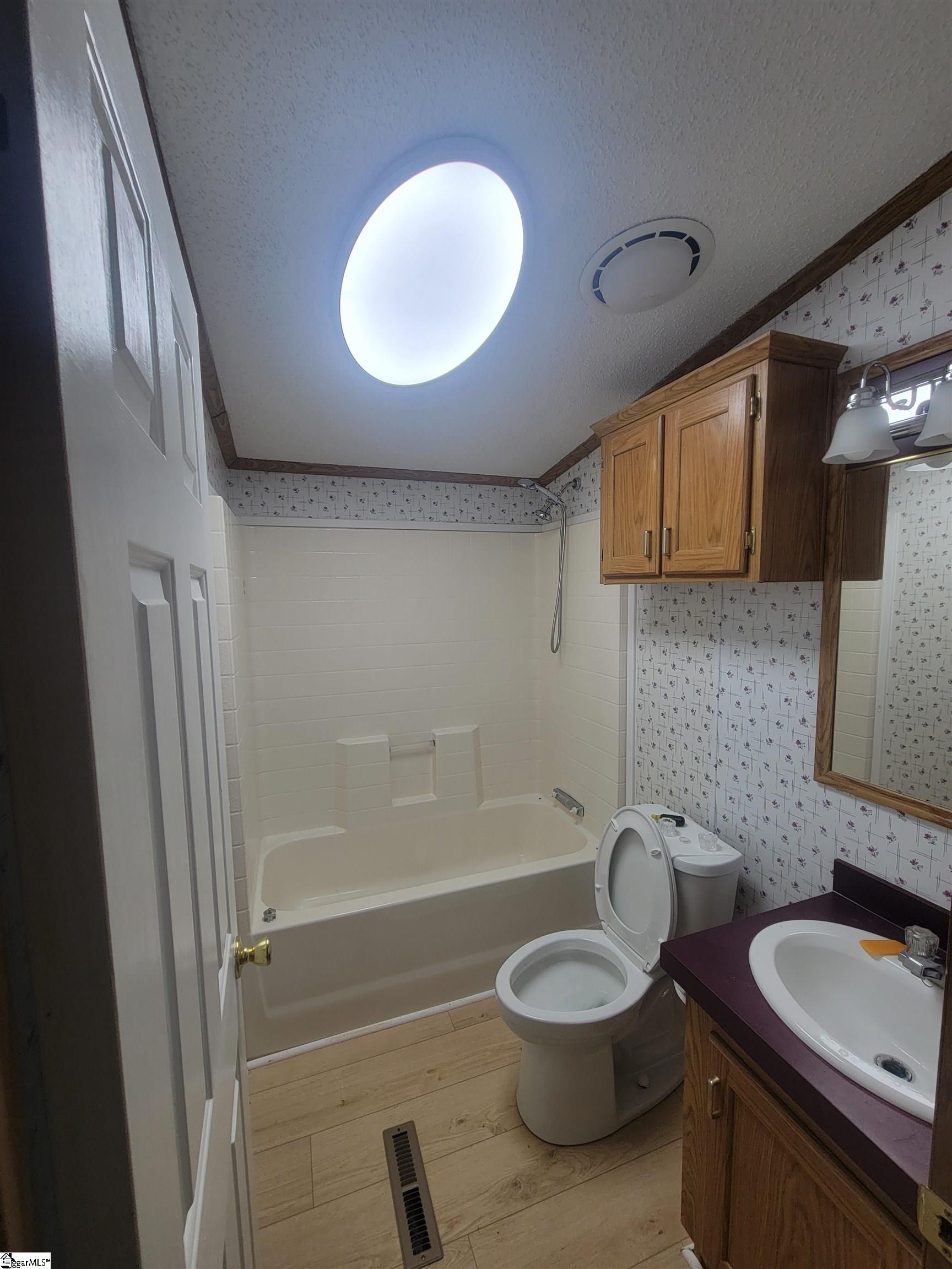 22 Lakeview Road Property Photo 13