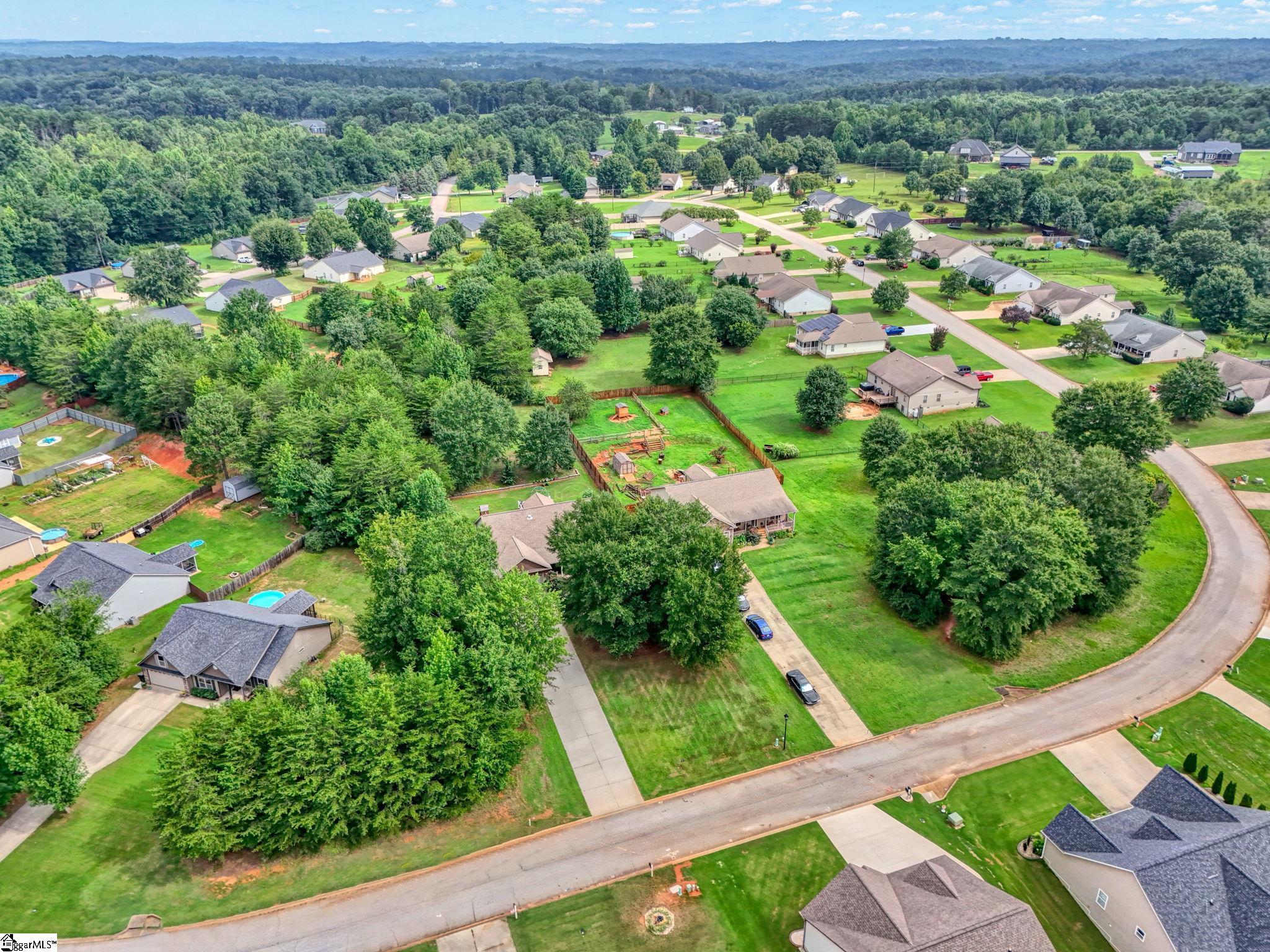 305 Bent River Drive Property Photo 44
