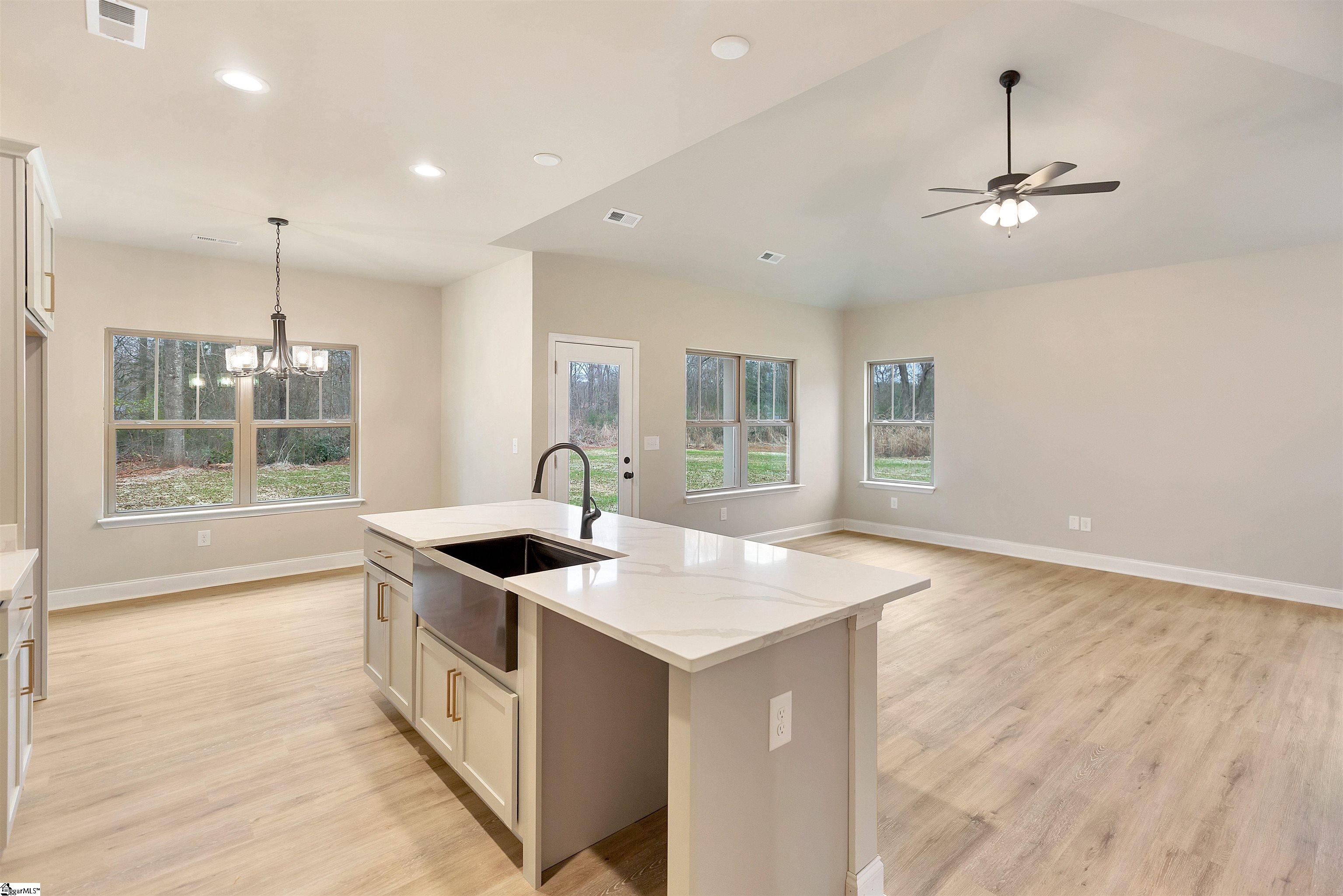 112 Brookridge Drive Property Photo 10