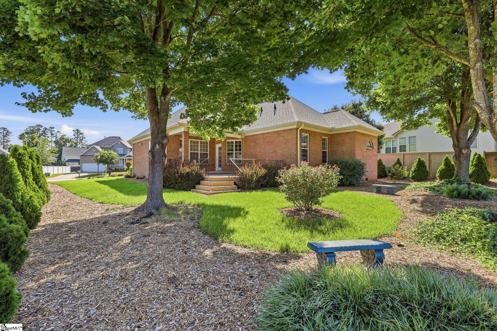 404 Gallop Court Property Photo 4