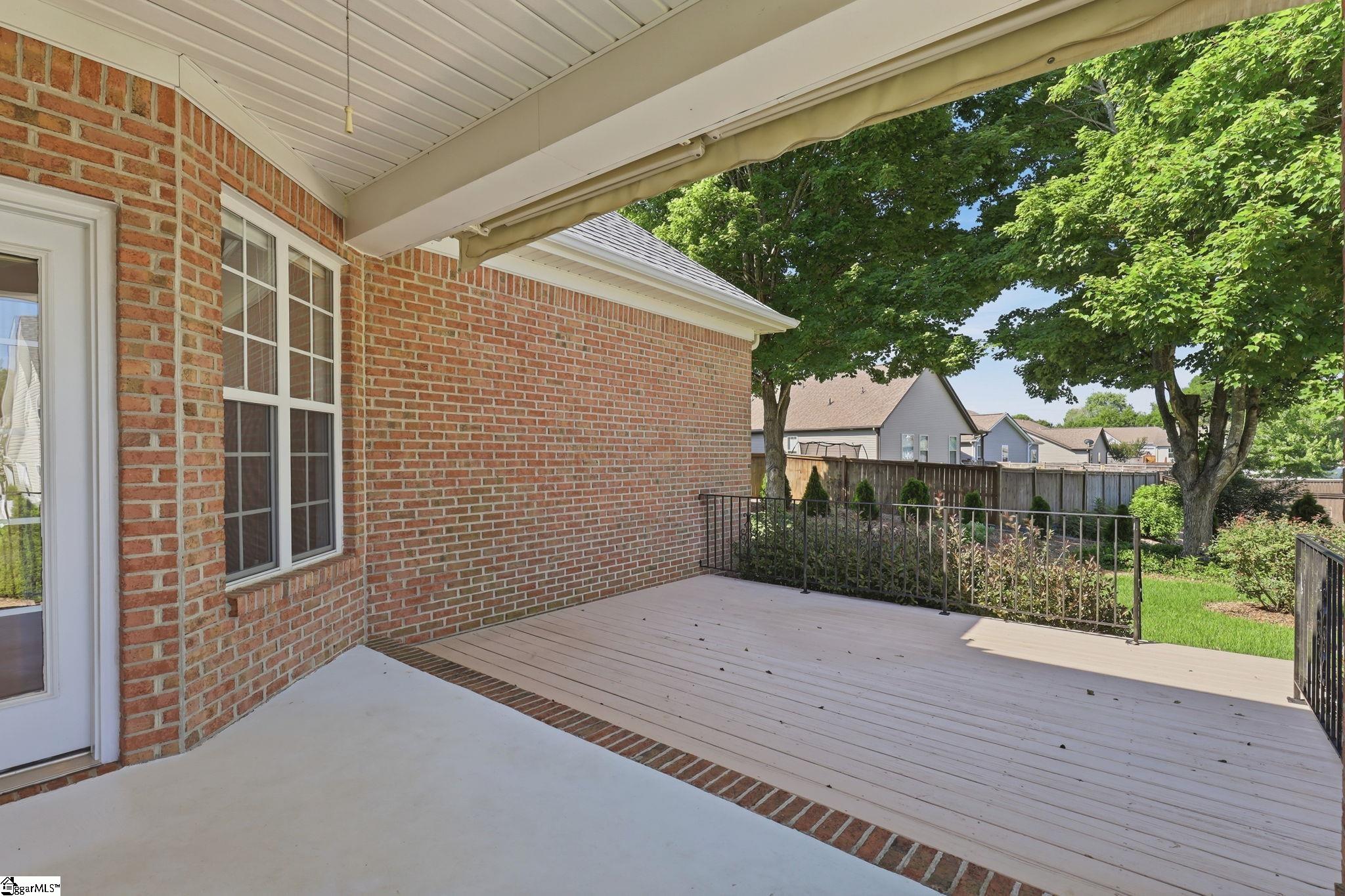 404 Gallop Court Property Photo 29