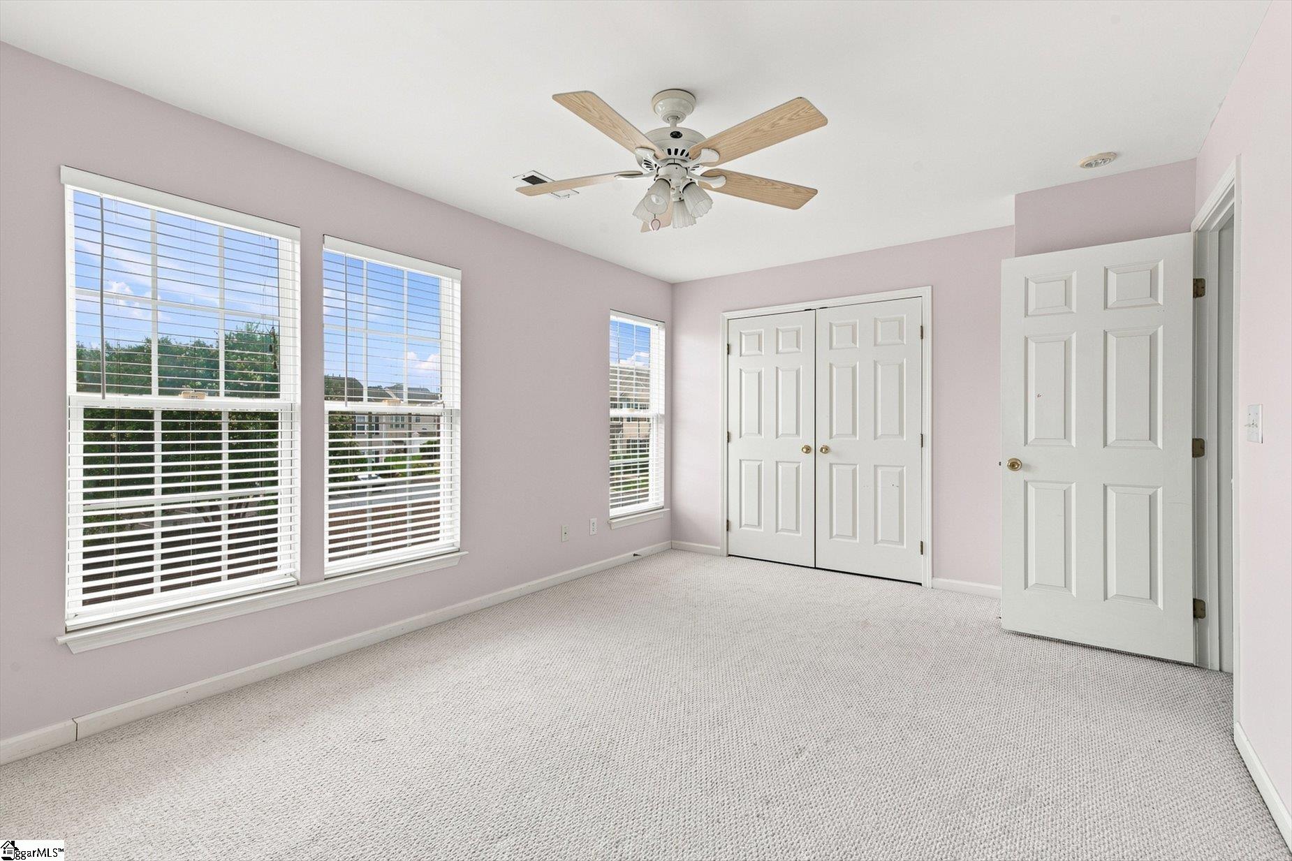 154 Spring Crossing Circle Property Photo 26