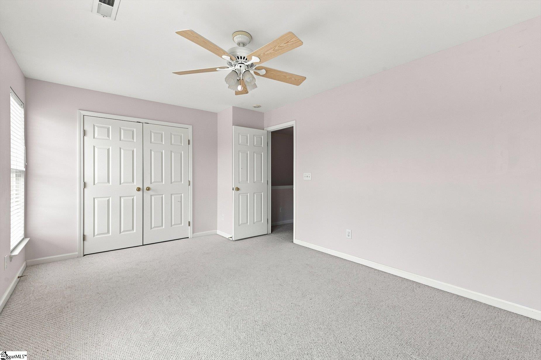 154 Spring Crossing Circle Property Photo 27