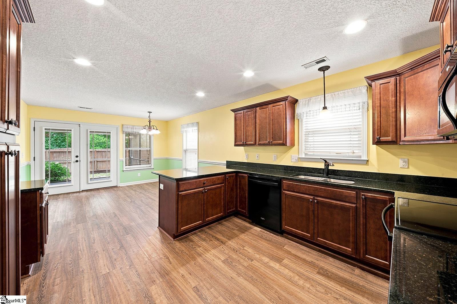 560 Semillon Lane Property Photo 10