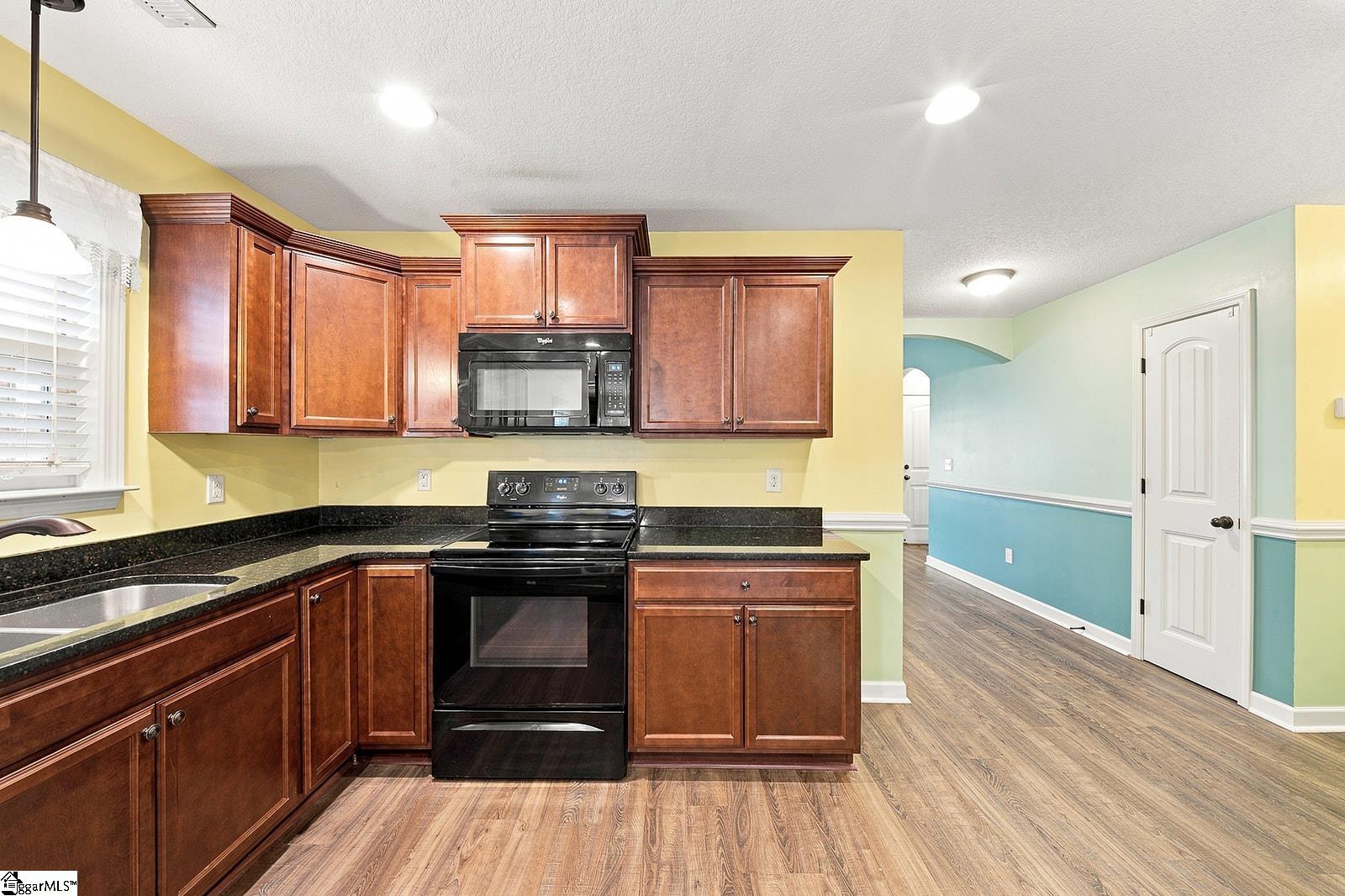 560 Semillon Lane Property Photo 12