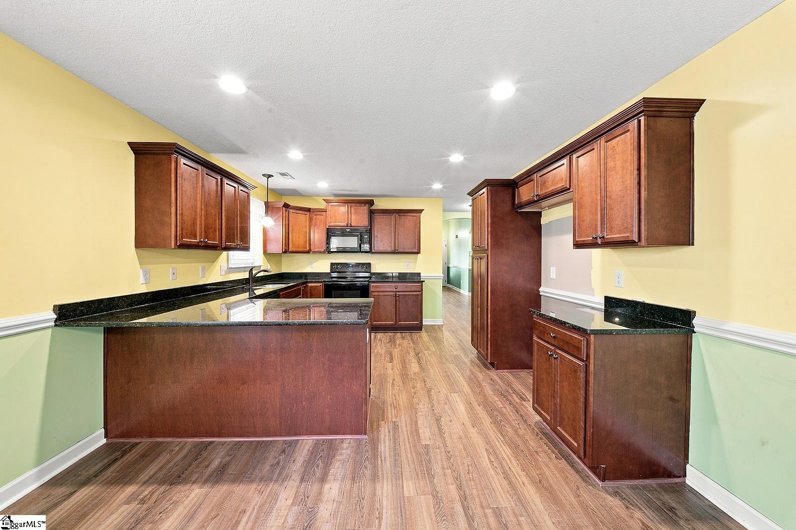 560 Semillon Lane Property Photo 14