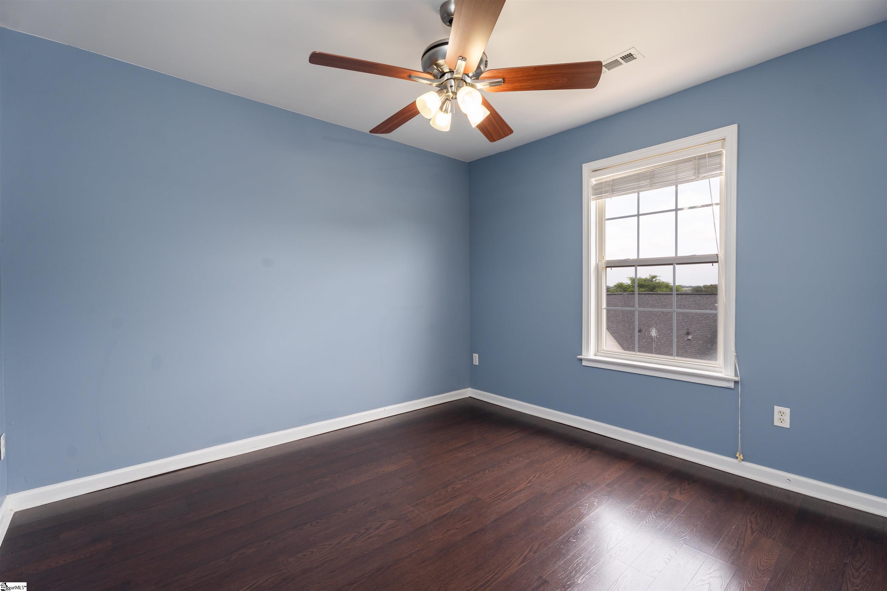 608 Glassyrock Court Property Photo 15