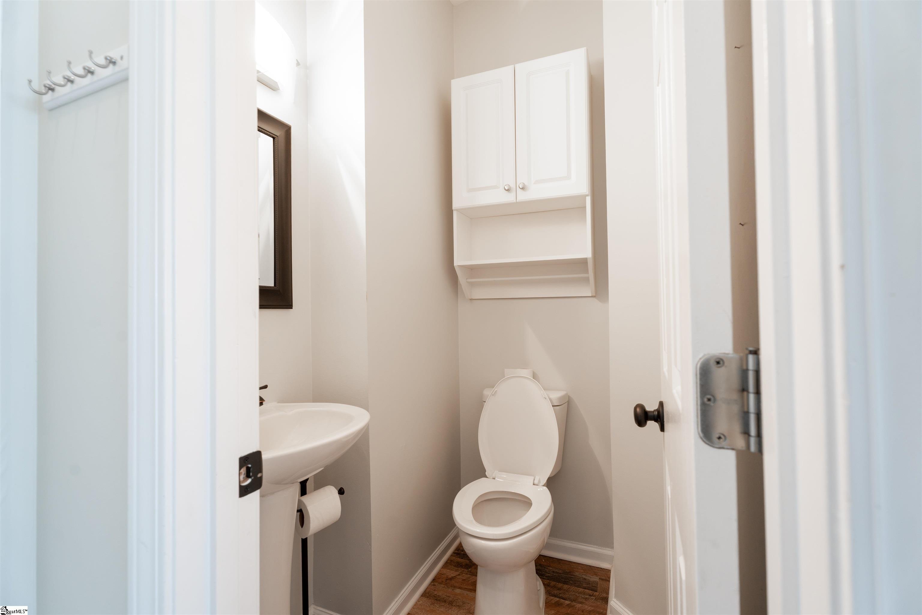 608 Glassyrock Court Property Photo 17