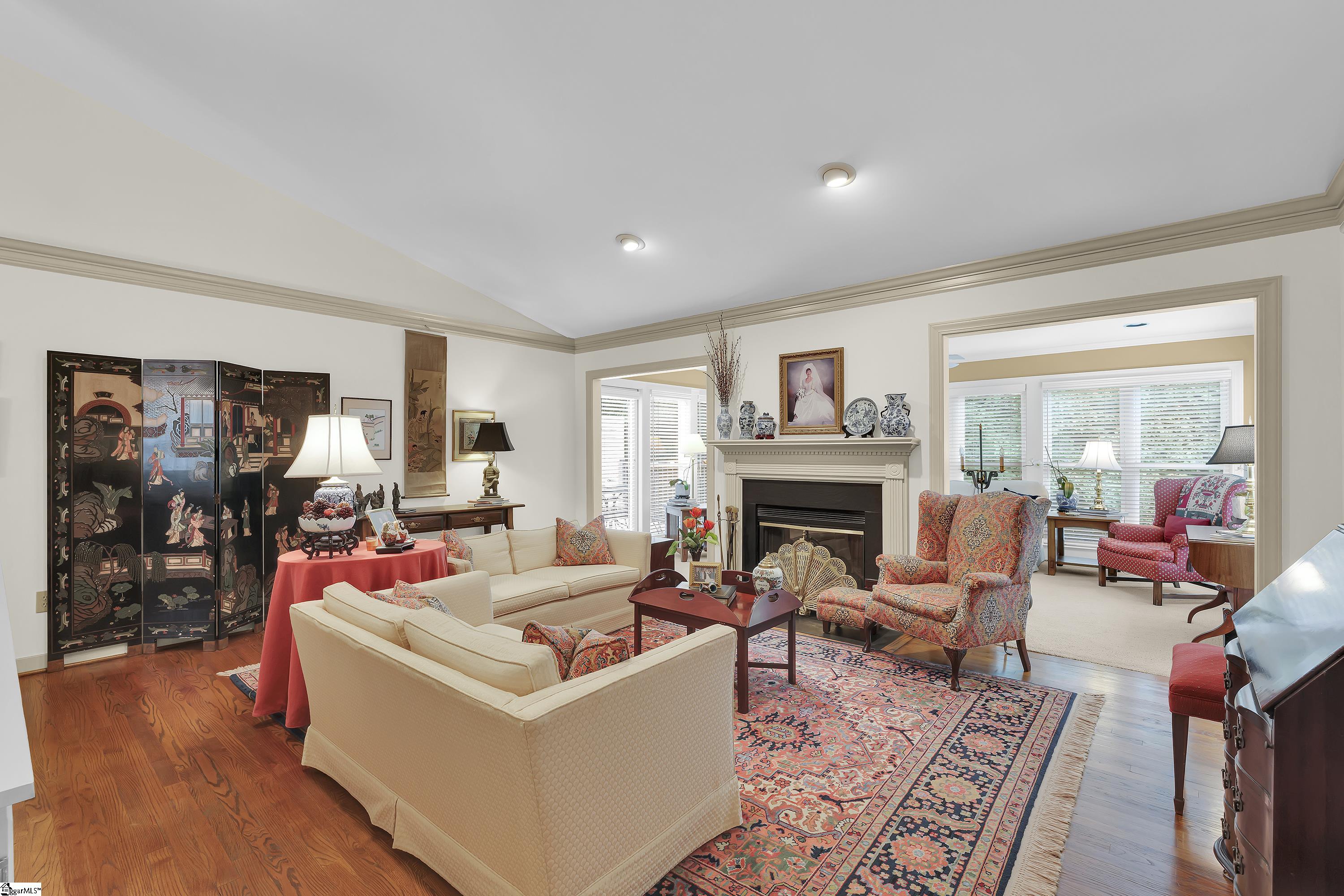 1270 Shadow Way Property Photo 4
